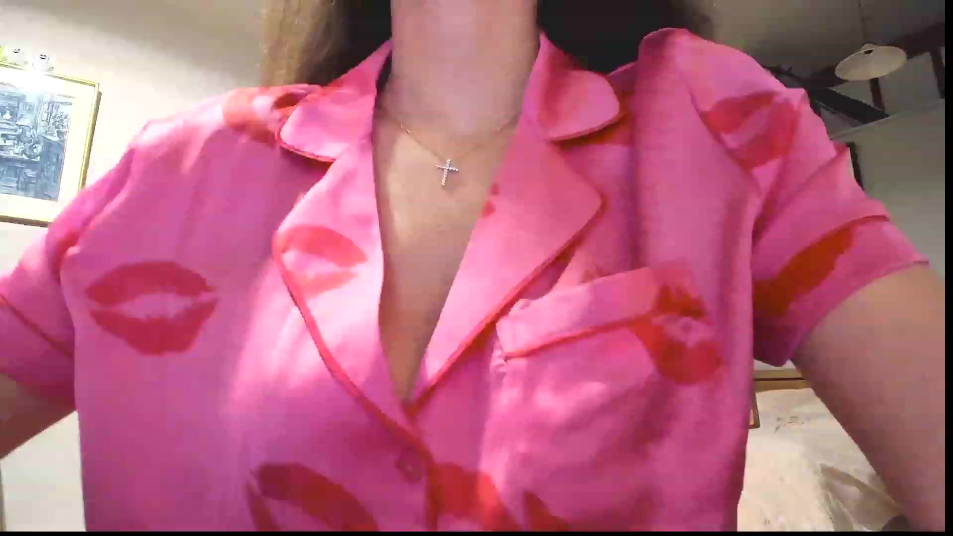 Gallery image thumbnail from Amber_Fry's myfreecams stream on, 02/17/2023, 22:00 image 16 of 20