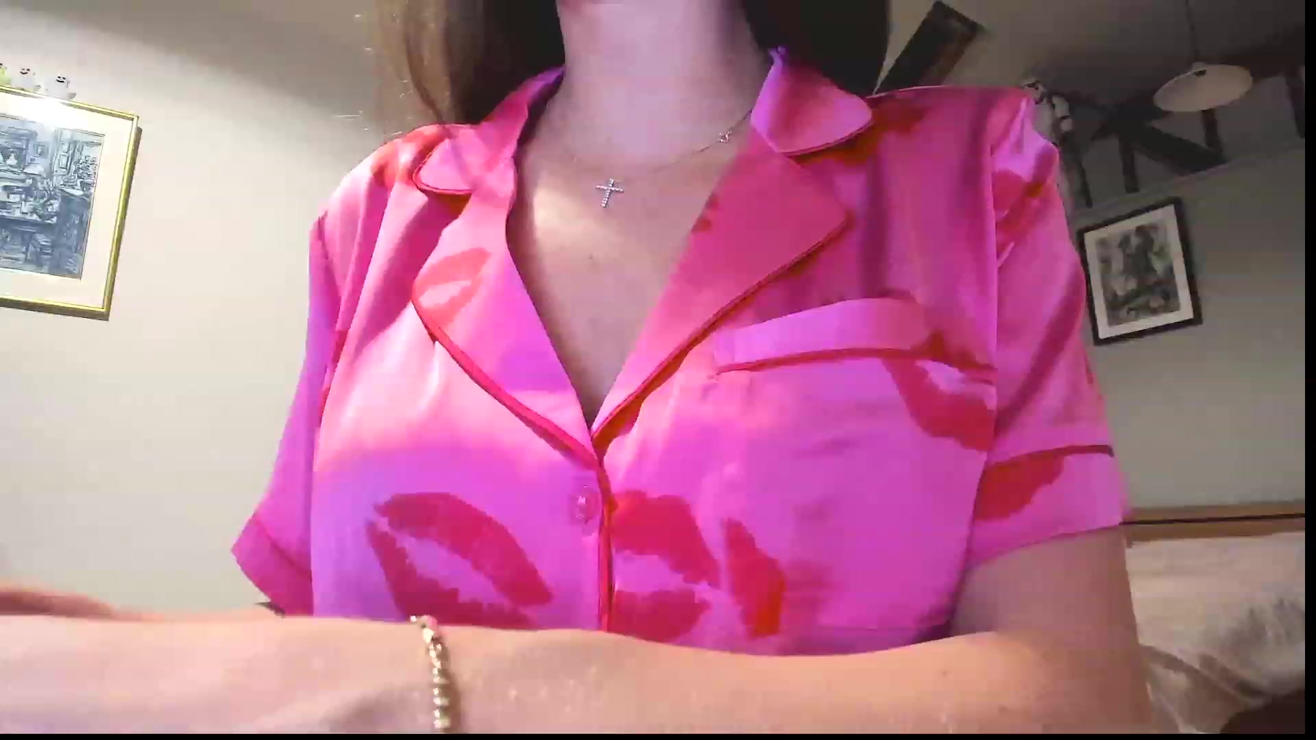Gallery image thumbnail from Amber_Fry's myfreecams stream on, 02/17/2023, 22:00 image 19 of 20