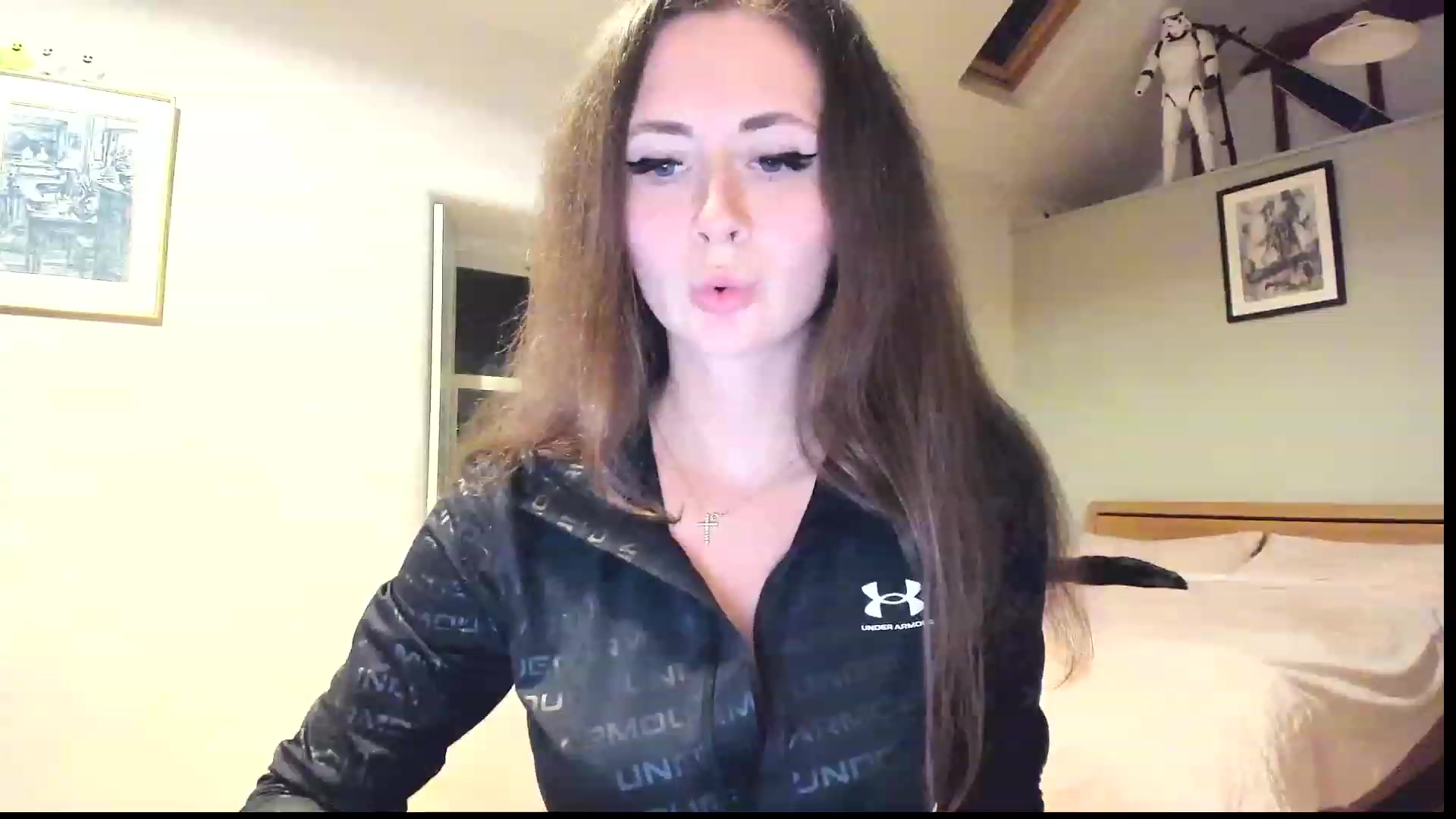 Gallery image thumbnail from Amber_Fry's myfreecams stream on, 02/20/2023, 20:54 image 9 of 20