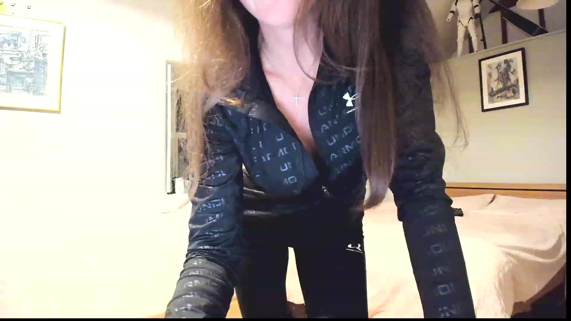 Gallery image thumbnail from Amber_Fry's myfreecams stream on, 02/20/2023, 20:54 image 13 of 20