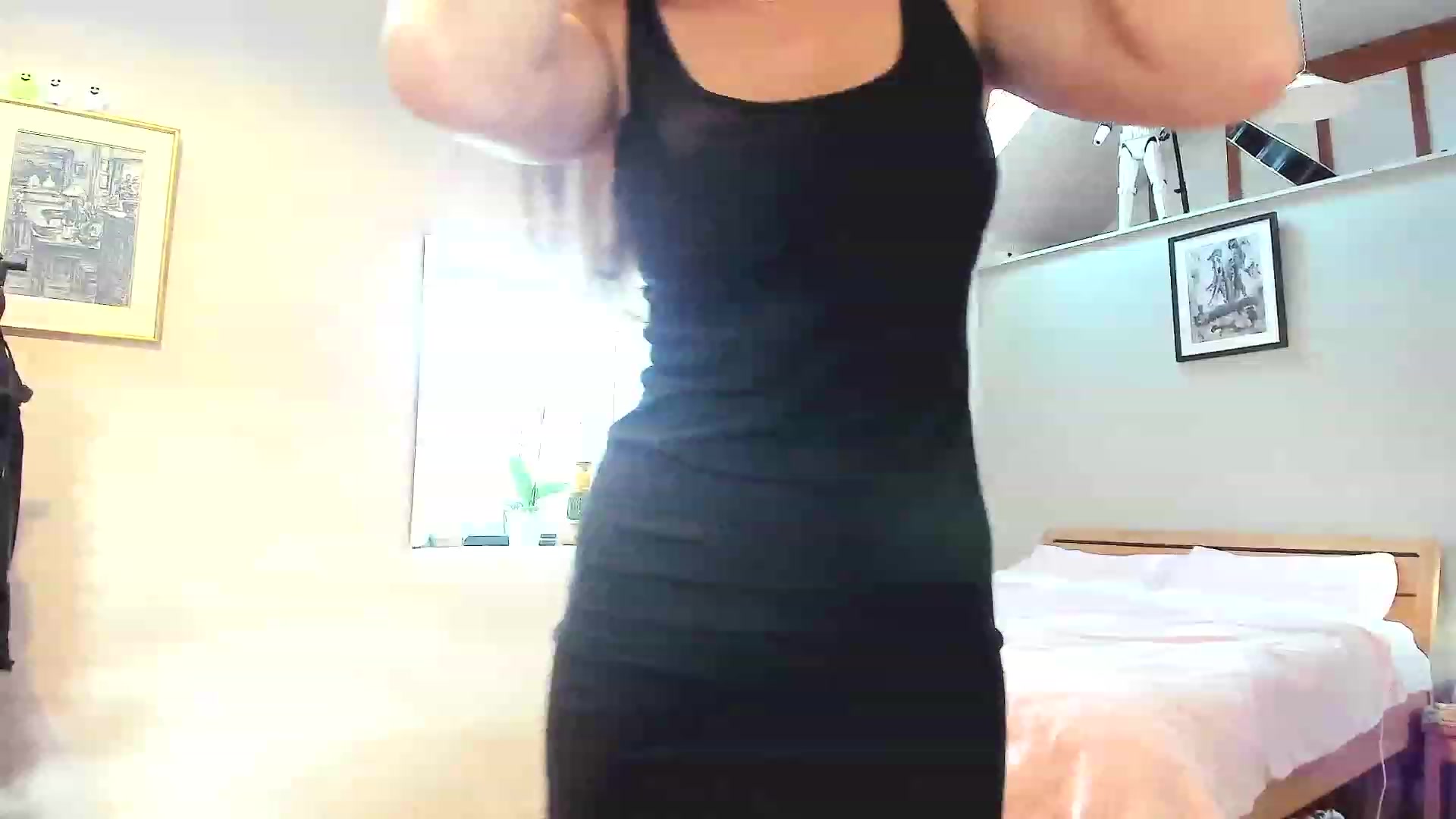Gallery image thumbnail from Amber_Fry's myfreecams stream on, 02/26/2023, 16:18 image 10 of 20