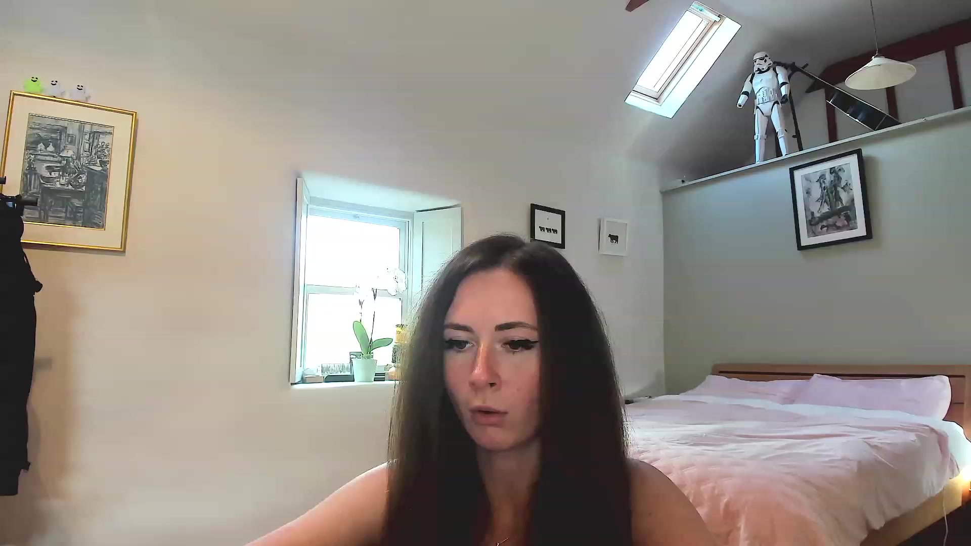Gallery image thumbnail from Amber_Fry's myfreecams stream on, 02/26/2023, 16:18 image 3 of 20