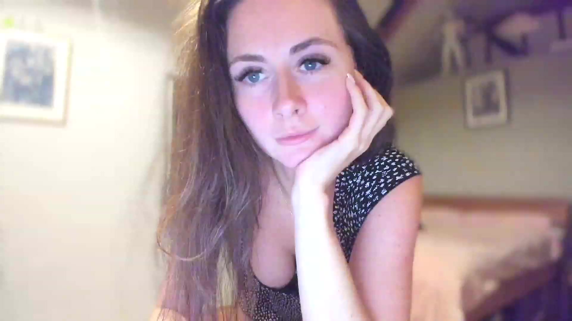 Gallery image thumbnail from Amber_Fry's myfreecams stream on, 03/06/2023, 23:40 image 8 of 20