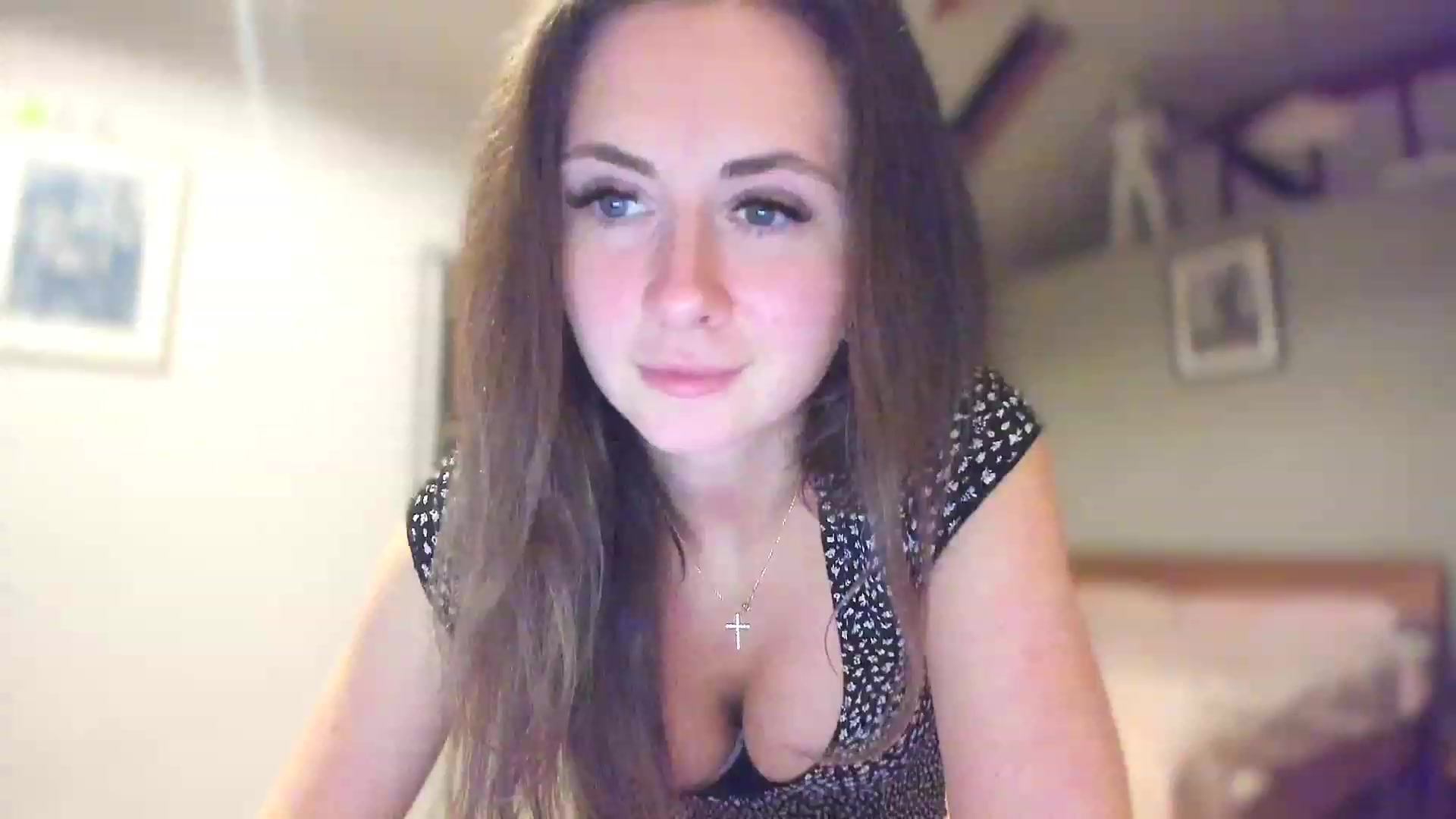 Gallery image thumbnail from Amber_Fry's myfreecams stream on, 03/06/2023, 23:40 image 6 of 20