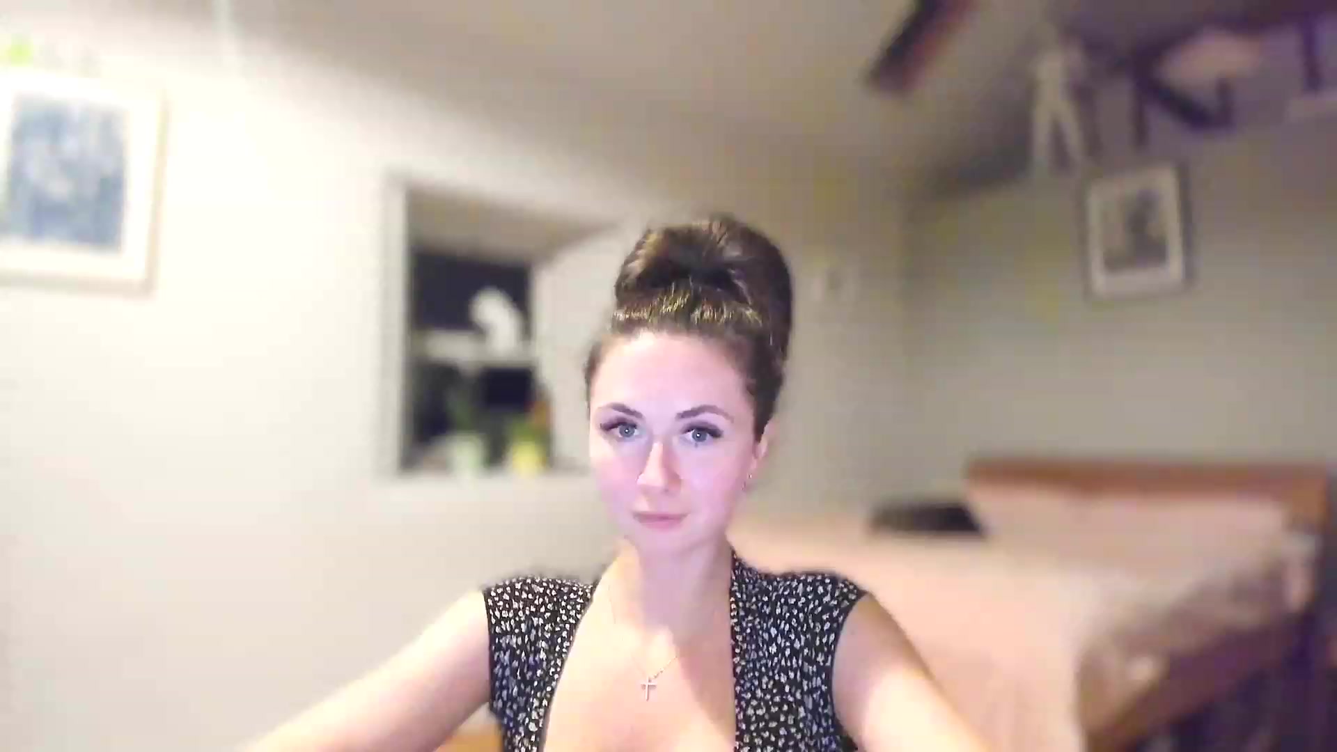 Gallery image thumbnail from Amber_Fry's myfreecams stream on, 03/06/2023, 23:40 image 13 of 20