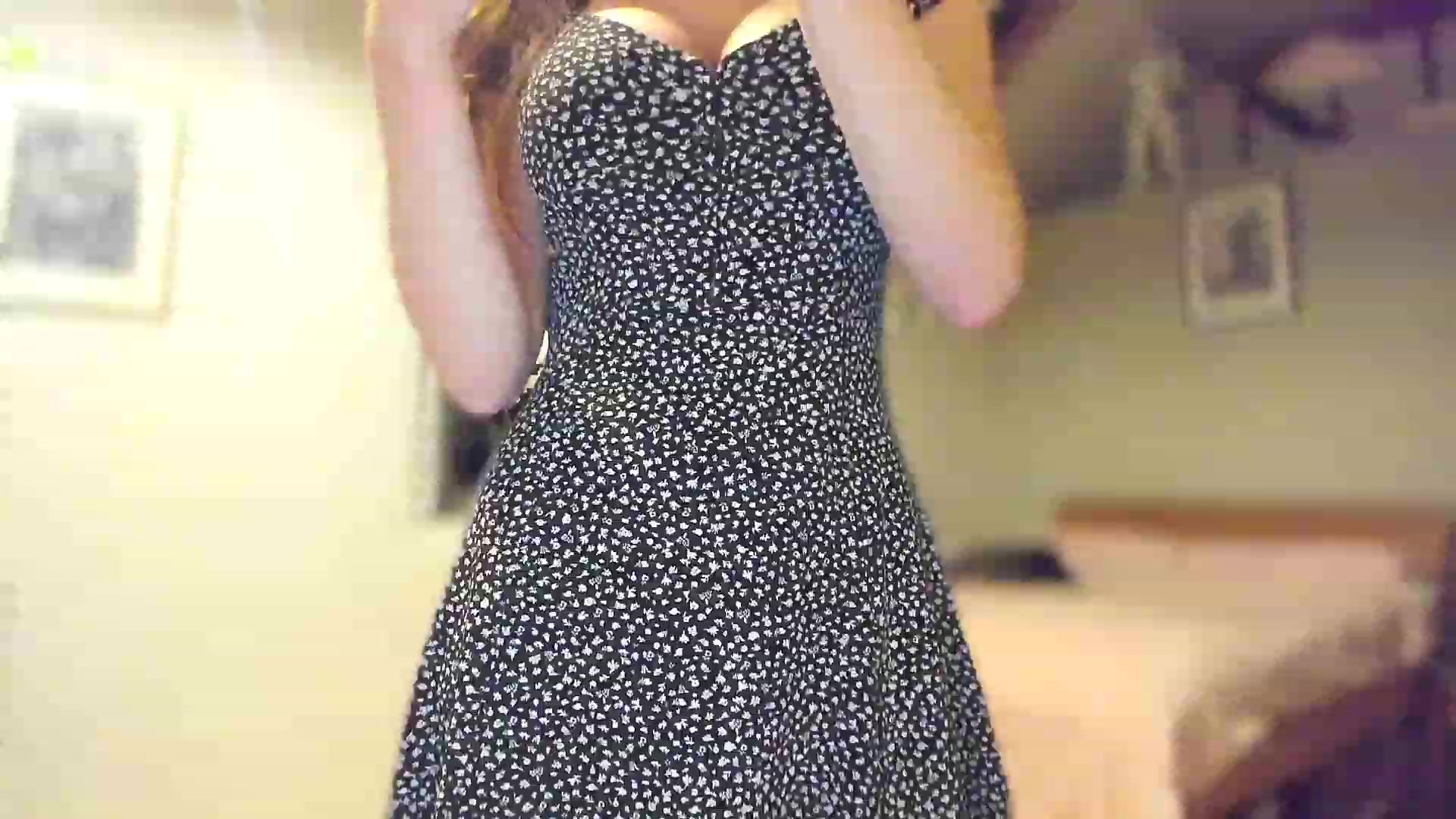 Gallery image thumbnail from Amber_Fry's myfreecams stream on, 03/06/2023, 23:40 image 10 of 20