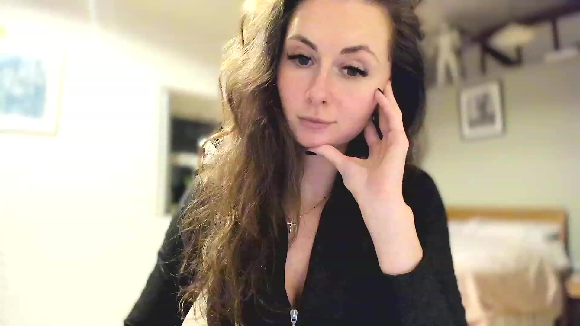 Gallery image thumbnail from Amber_Fry's myfreecams stream on, 03/08/2023, 23:35 image 11 of 20