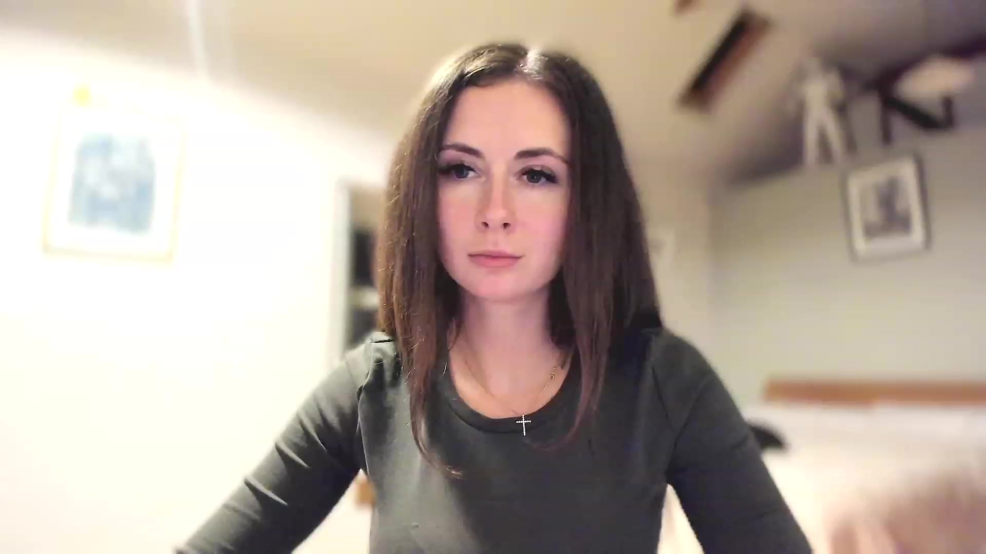 Gallery image thumbnail from Amber_Fry's myfreecams stream on, 03/11/2023, 24:03 image 13 of 20