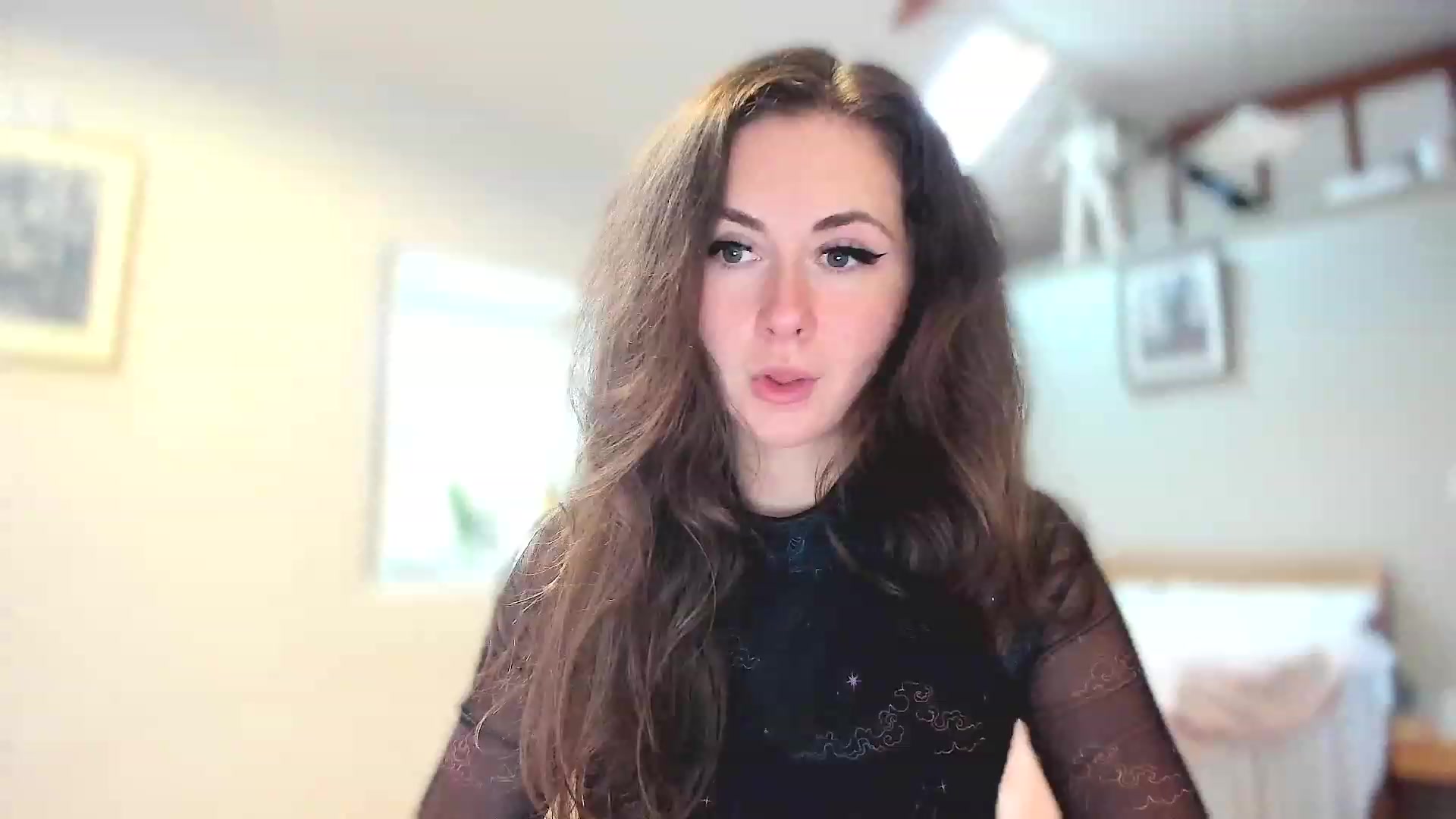 Gallery image thumbnail from Amber_Fry's myfreecams stream on, 03/12/2023, 16:11 image 1 of 20