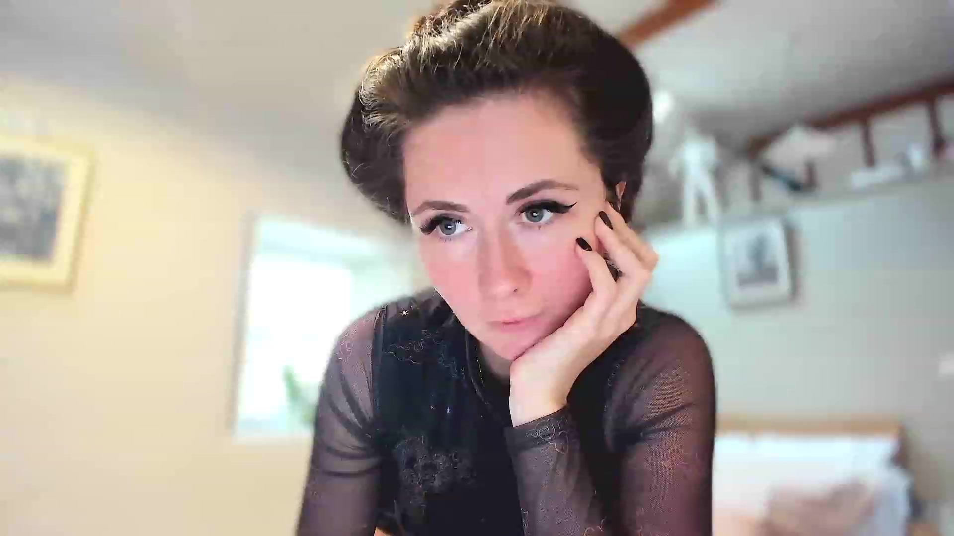 Gallery image thumbnail from Amber_Fry's myfreecams stream on, 03/12/2023, 16:11 image 15 of 20