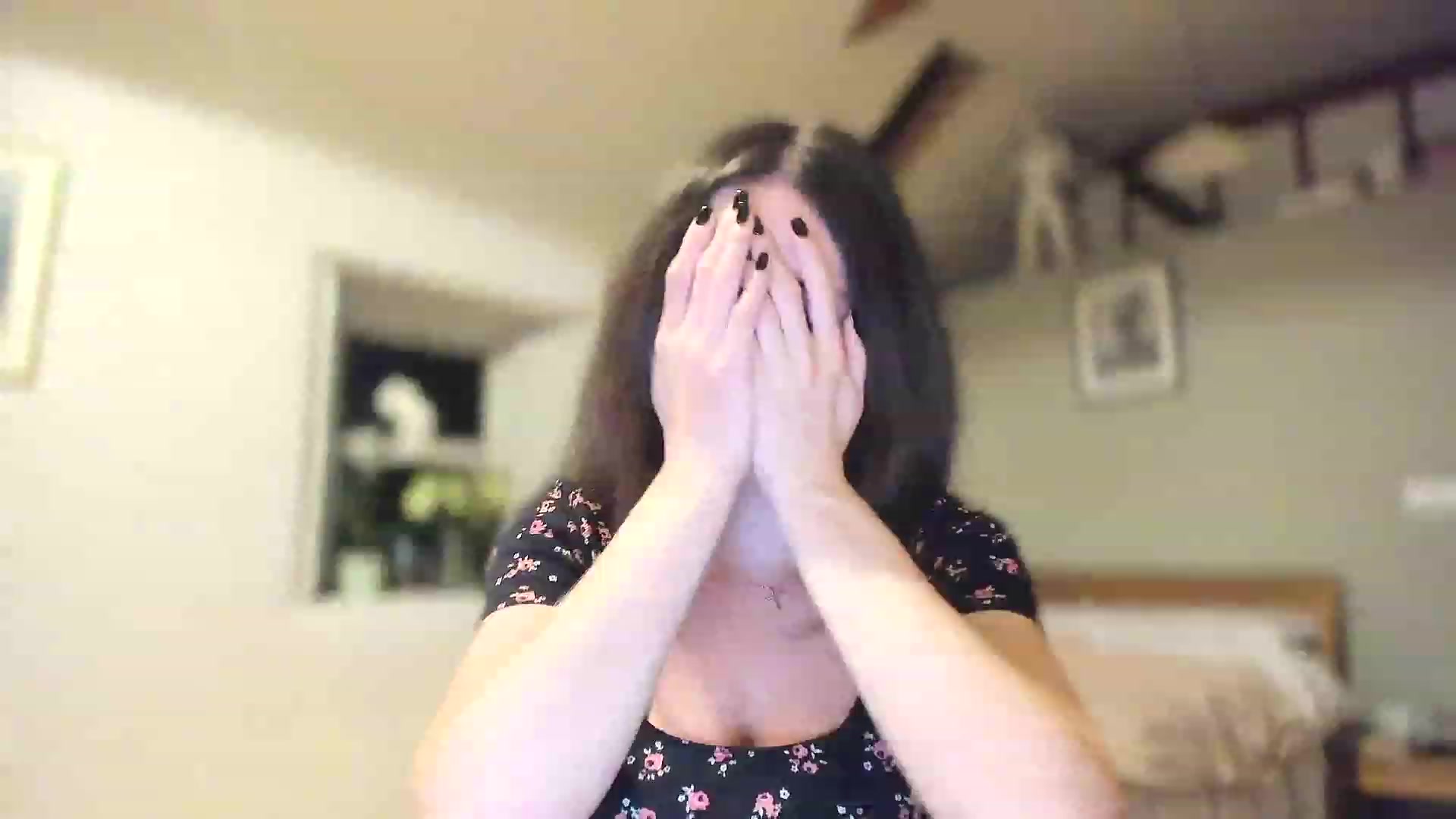 Gallery image thumbnail from Amber_Fry's myfreecams stream on, 03/15/2023, 24:24 image 6 of 20