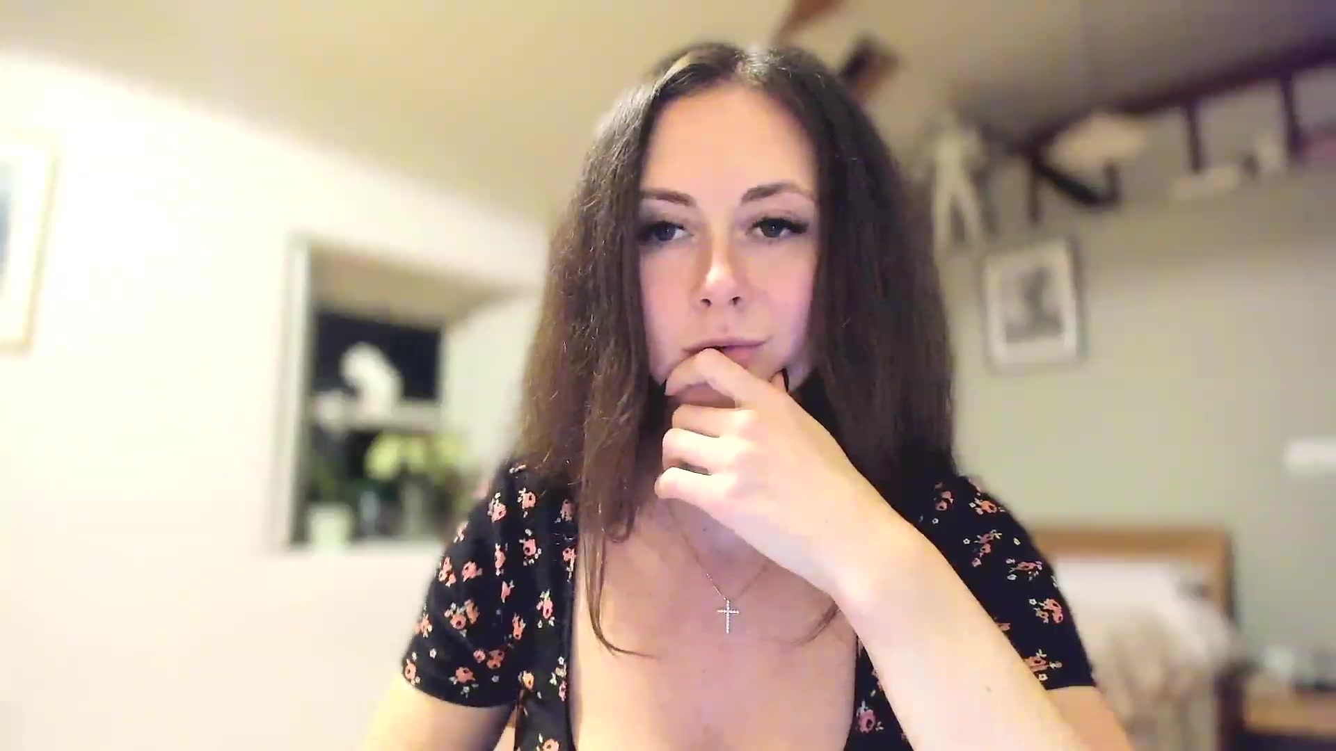 Gallery image thumbnail from Amber_Fry's myfreecams stream on, 03/15/2023, 24:24 image 8 of 20