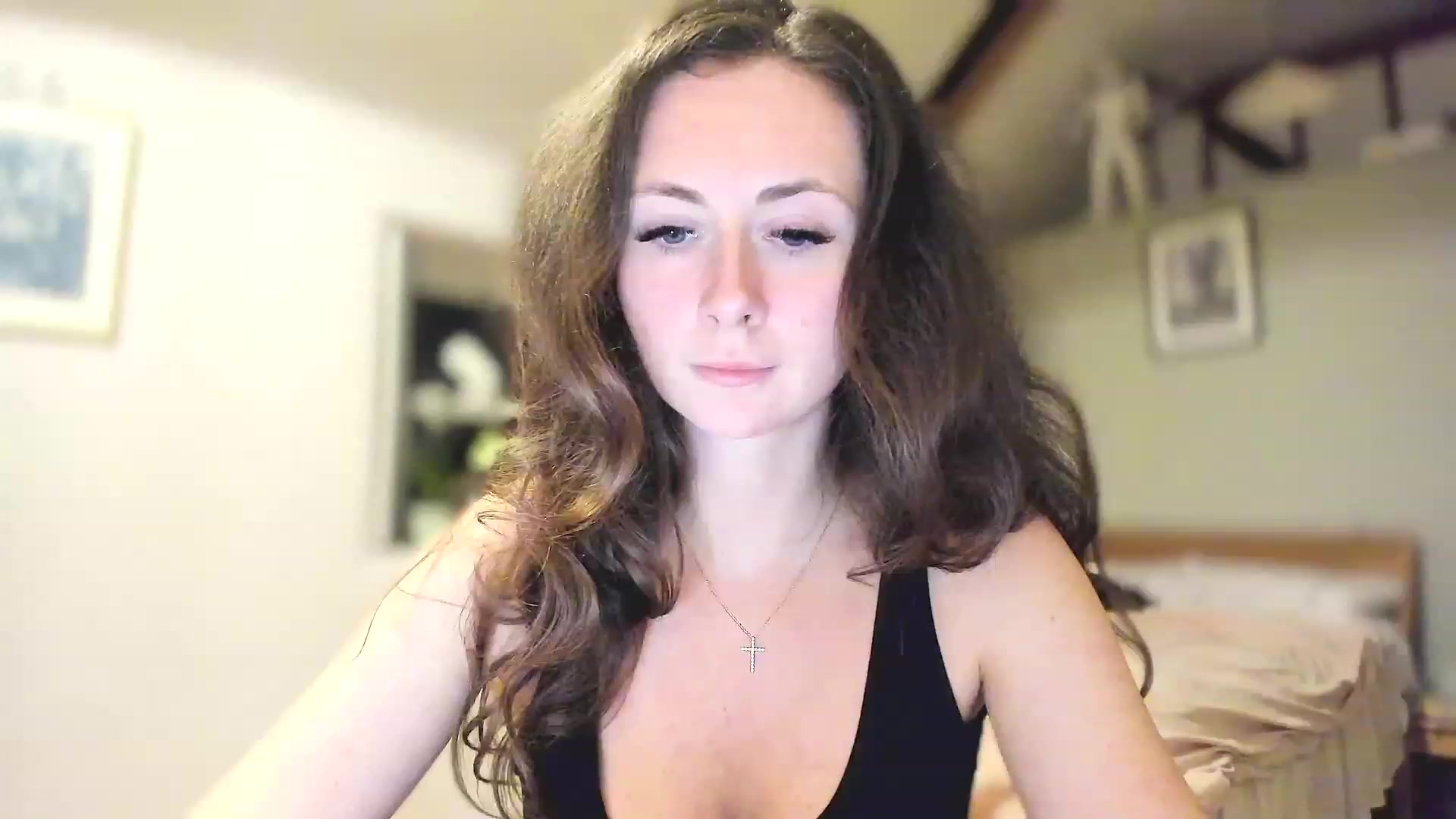 Gallery image thumbnail from Amber_Fry's myfreecams stream on, 03/16/2023, 24:40 image 3 of 20