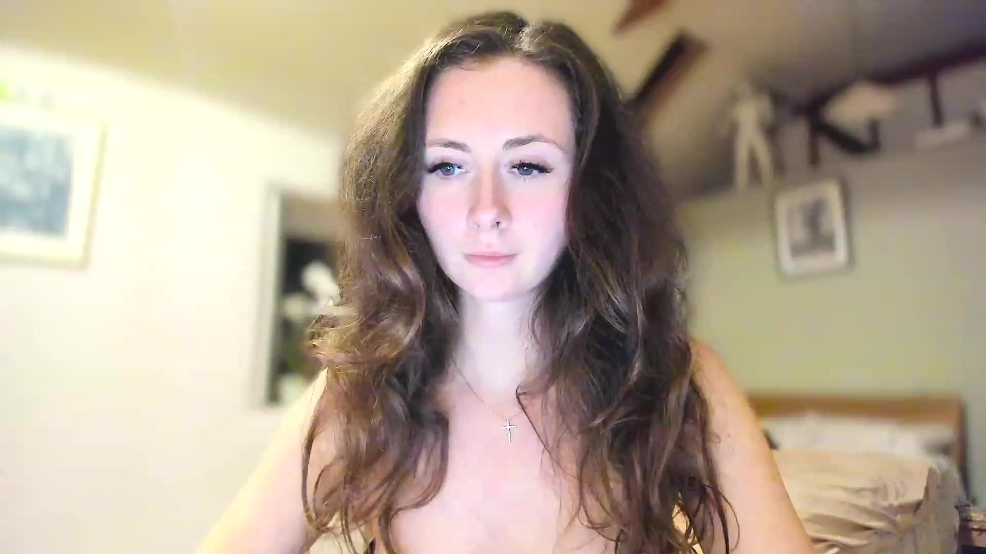 Gallery image thumbnail from Amber_Fry's myfreecams stream on, 03/16/2023, 24:40 image 14 of 20