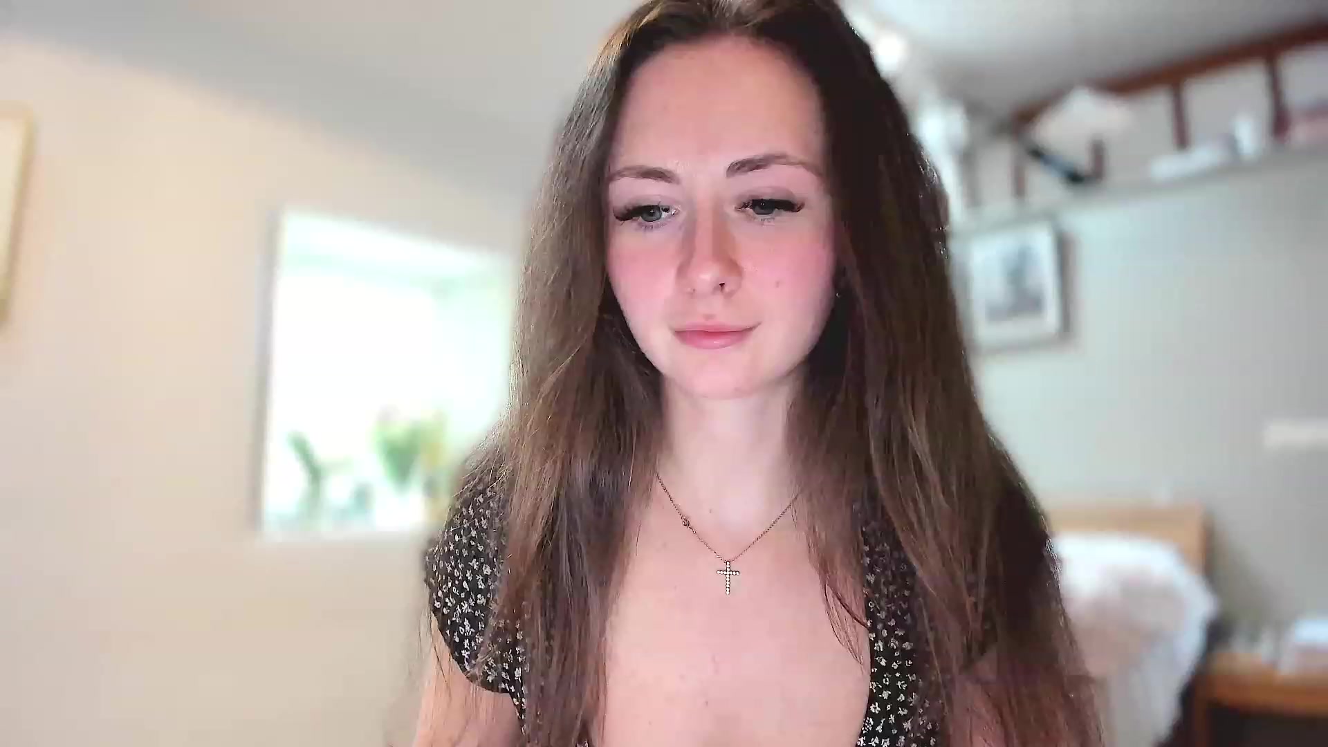 Gallery image thumbnail from Amber_Fry's myfreecams stream on, 03/17/2023, 17:45 image 10 of 20