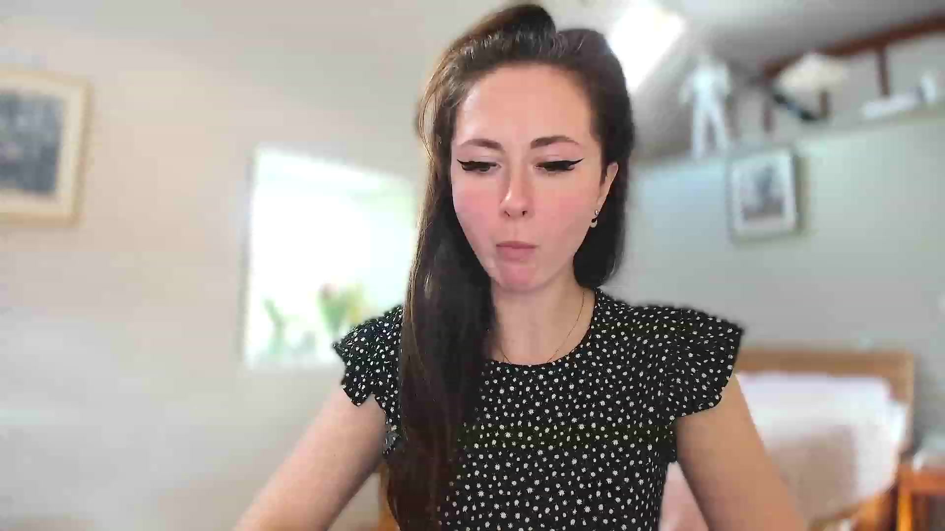 Gallery image thumbnail from Amber_Fry's myfreecams stream on, 03/18/2023, 14:14 image 10 of 20