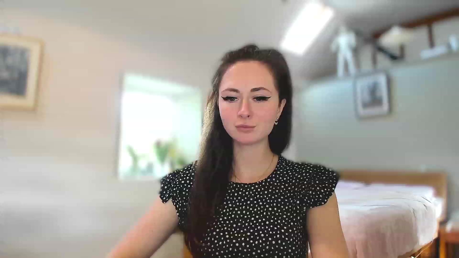 Gallery image thumbnail from Amber_Fry's myfreecams stream on, 03/18/2023, 14:14 image 12 of 20
