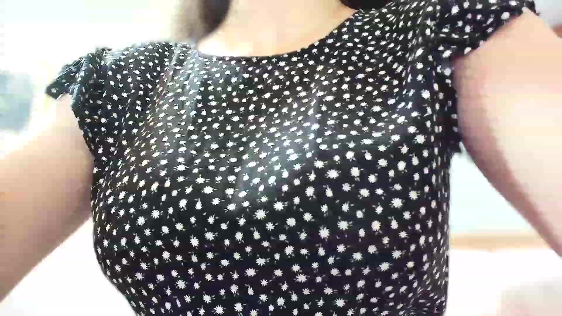 Gallery image thumbnail from Amber_Fry's myfreecams stream on, 03/18/2023, 14:14 image 5 of 20