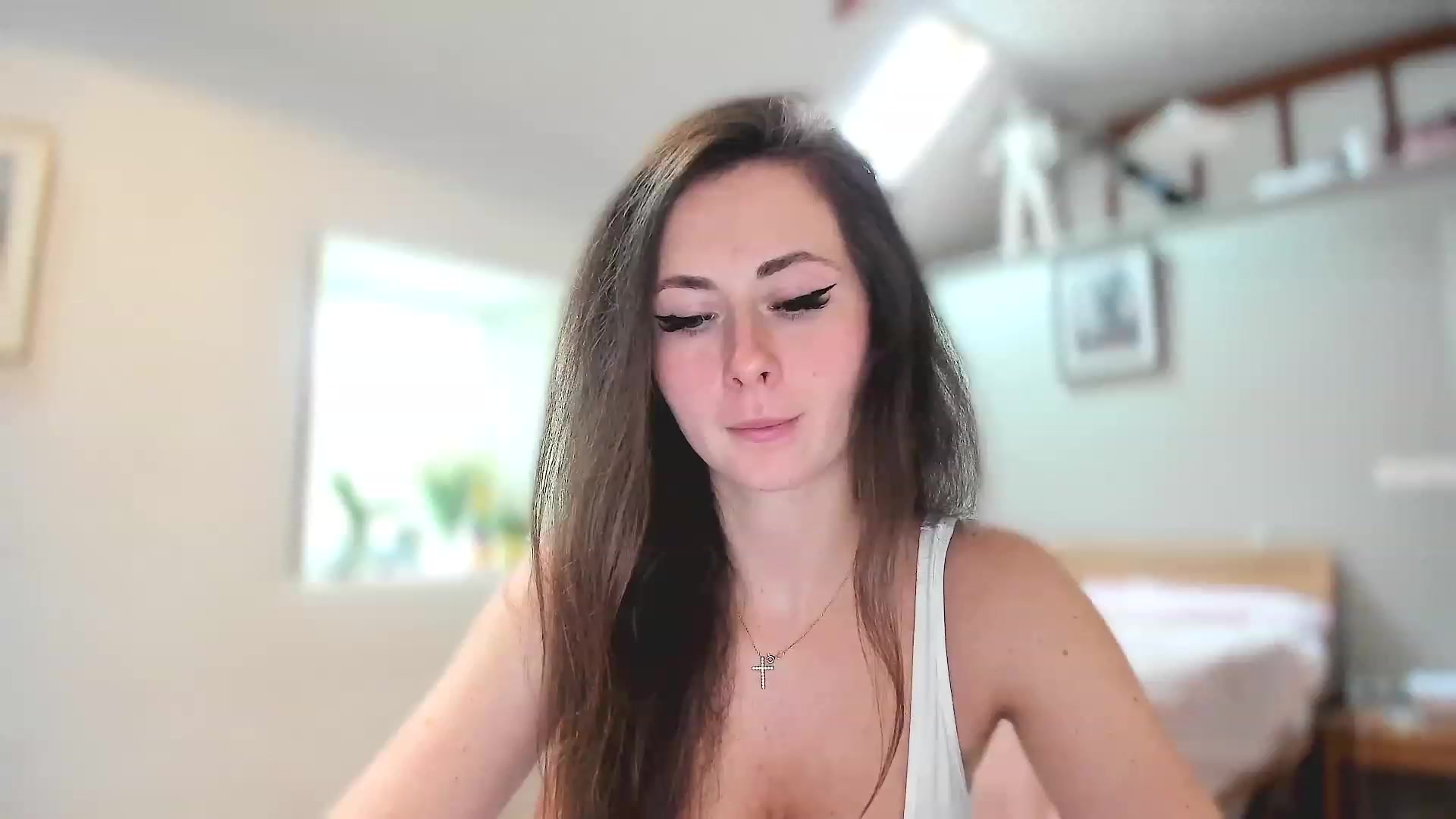 Gallery image thumbnail from Amber_Fry's myfreecams stream on, 03/19/2023, 16:28 image 13 of 20