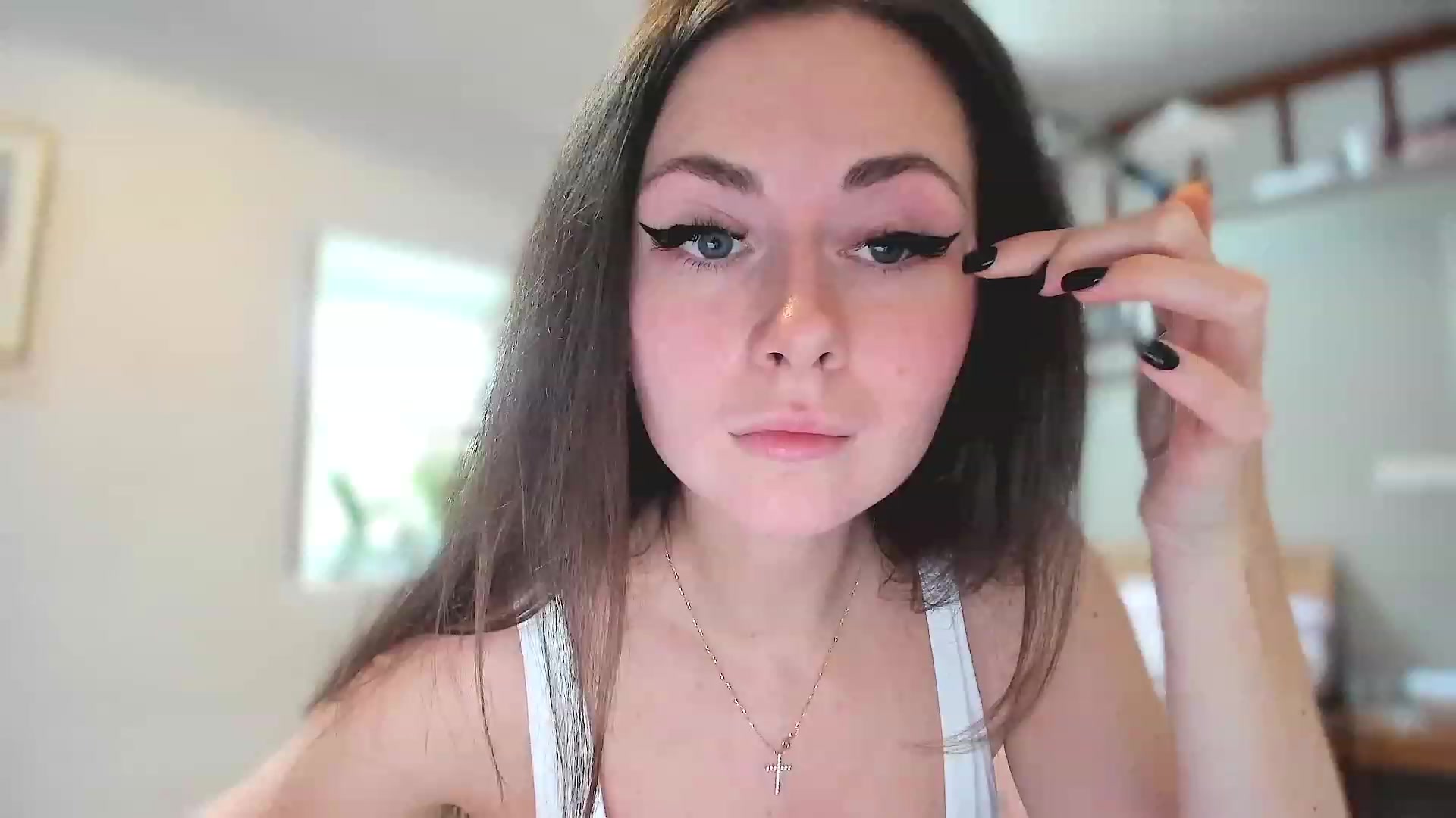 Gallery image thumbnail from Amber_Fry's myfreecams stream on, 03/19/2023, 16:28 image 11 of 20