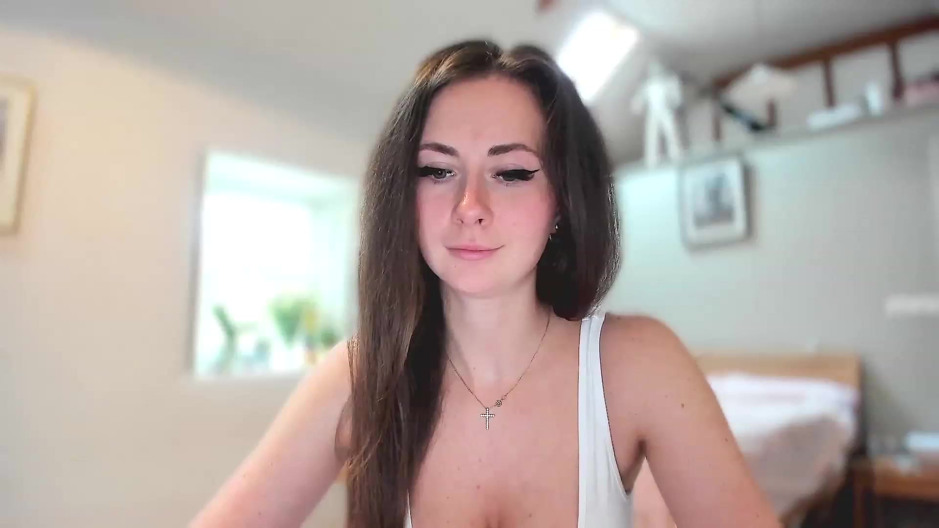 Gallery image thumbnail from Amber_Fry's myfreecams stream on, 03/19/2023, 16:28 image 9 of 20