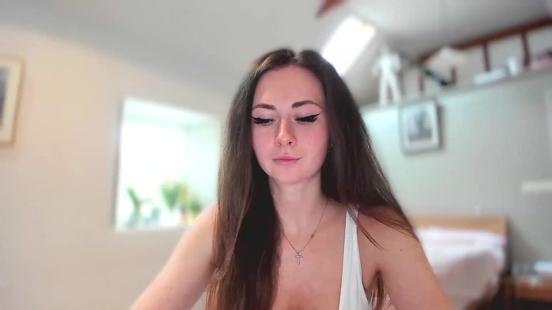 Gallery image thumbnail from Amber_Fry's myfreecams stream on, 03/19/2023, 16:28 image 7 of 20