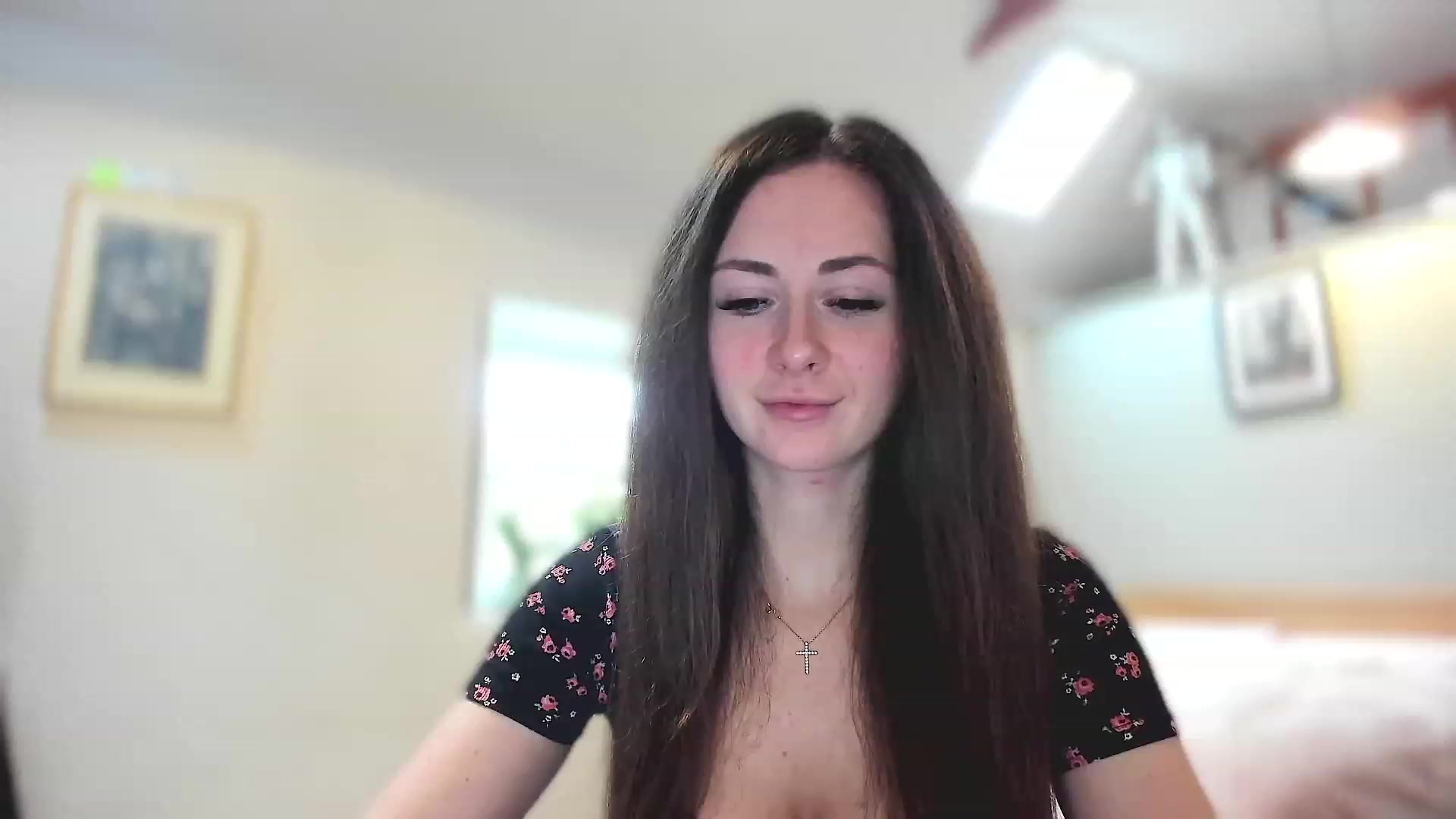 Gallery image thumbnail from Amber_Fry's myfreecams stream on, 03/21/2023, 13:13 image 1 of 20