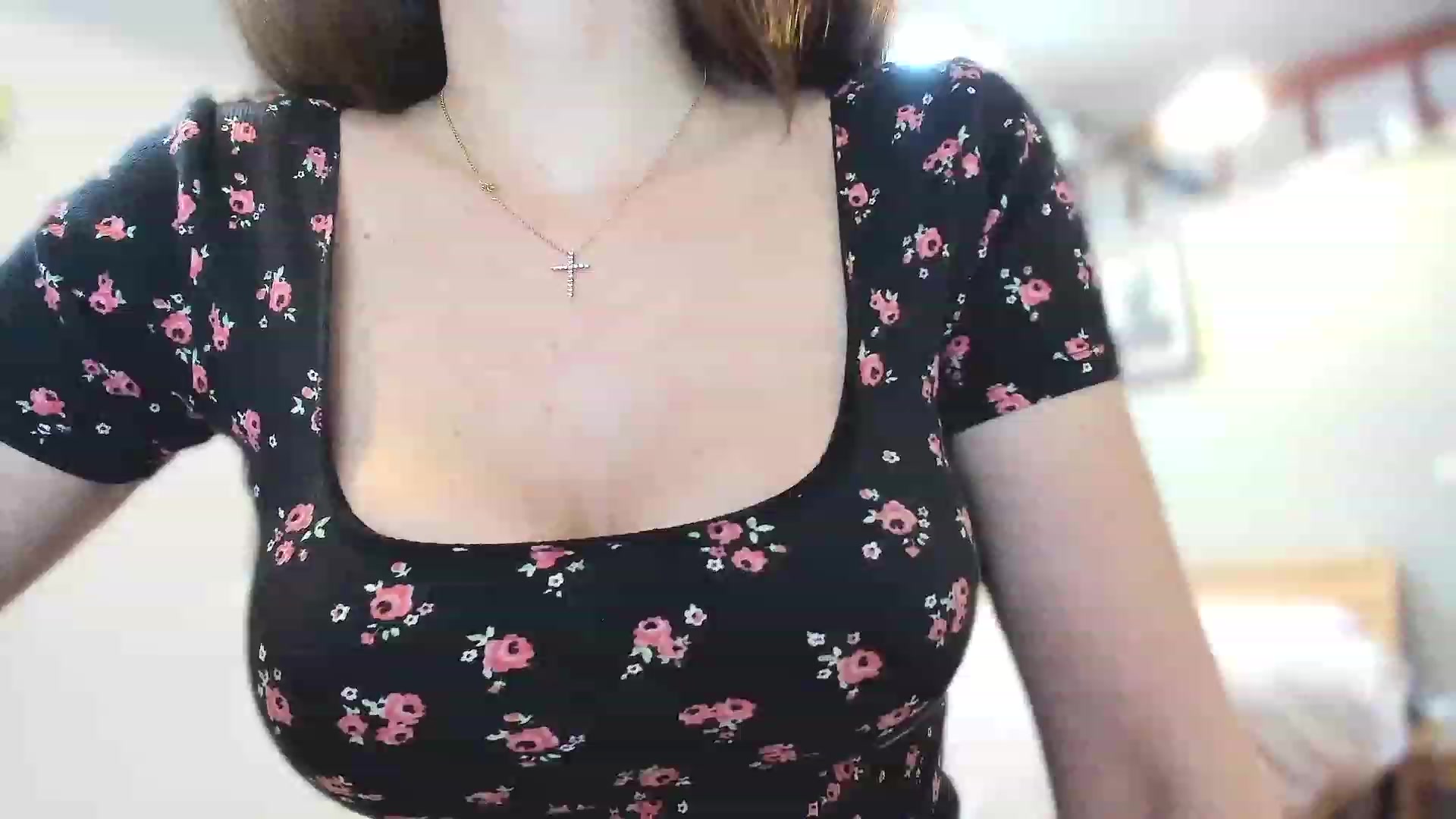 Gallery image thumbnail from Amber_Fry's myfreecams stream on, 03/21/2023, 14:25 image 18 of 20