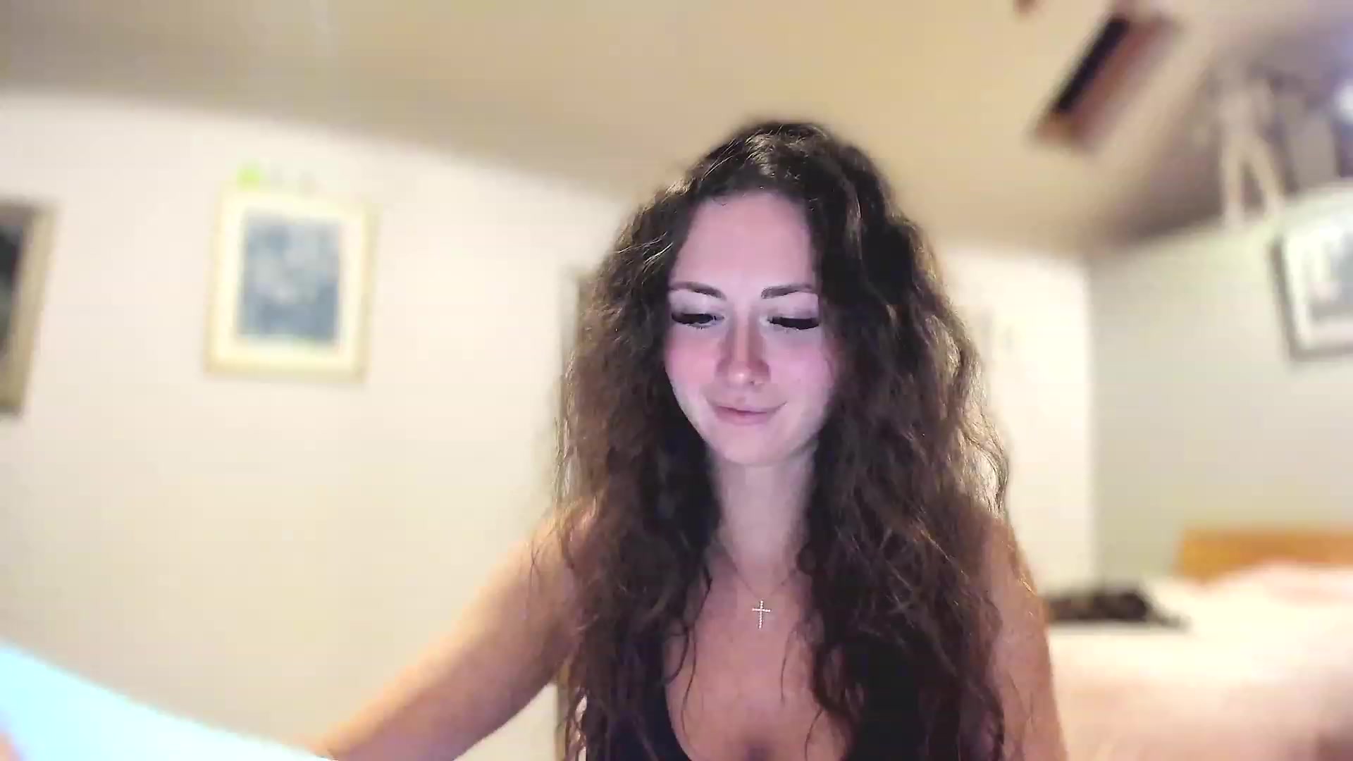 Gallery image thumbnail from Amber_Fry's myfreecams stream on, 03/27/2023, 23:55 image 11 of 20
