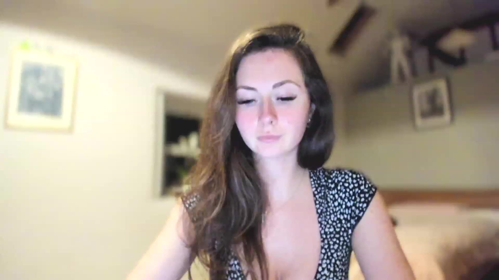 Gallery image thumbnail from Amber_Fry's myfreecams stream on, 03/31/2023, 21:50 image 7 of 20