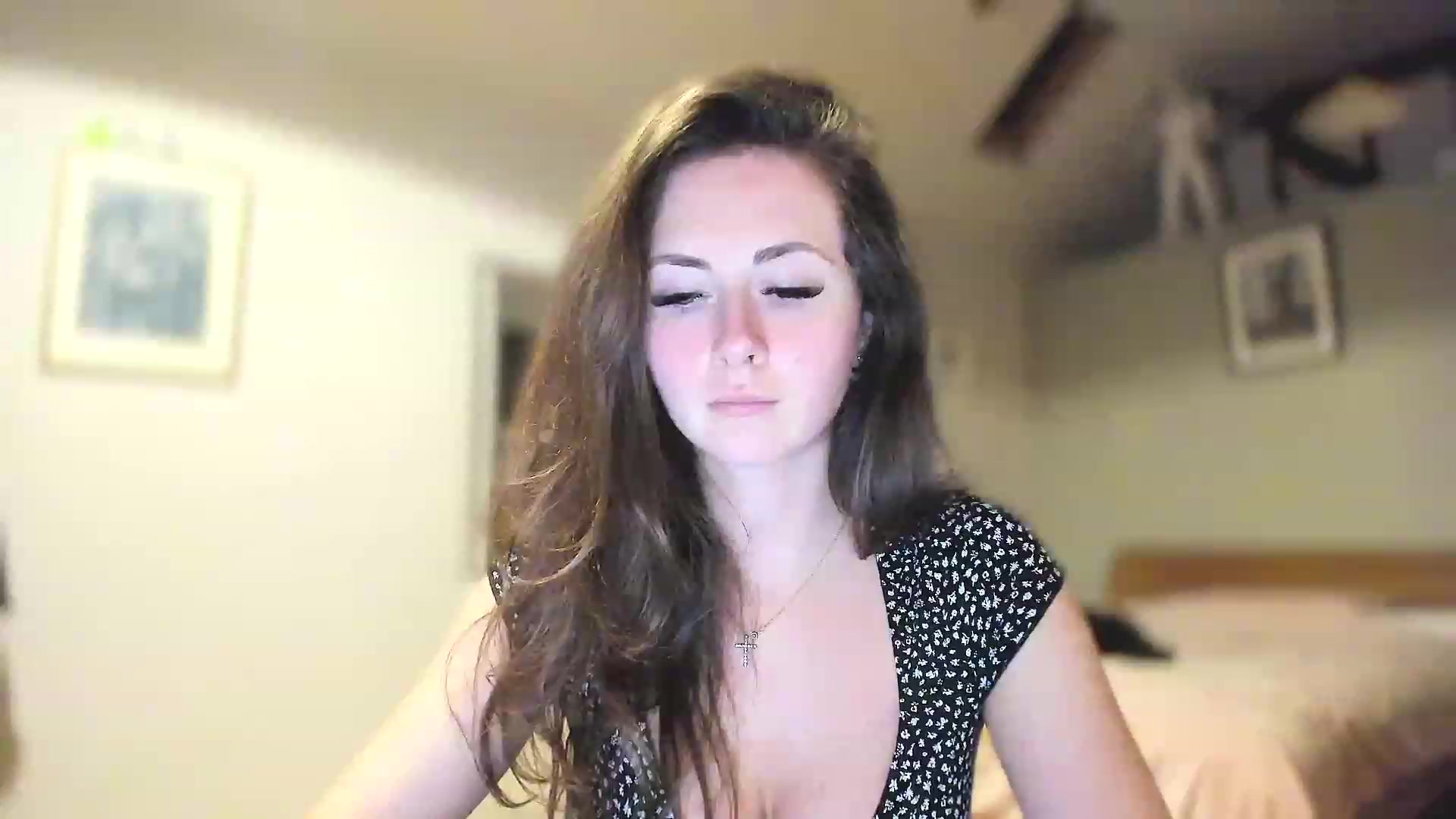 Gallery image thumbnail from Amber_Fry's myfreecams stream on, 03/31/2023, 21:50 image 3 of 20