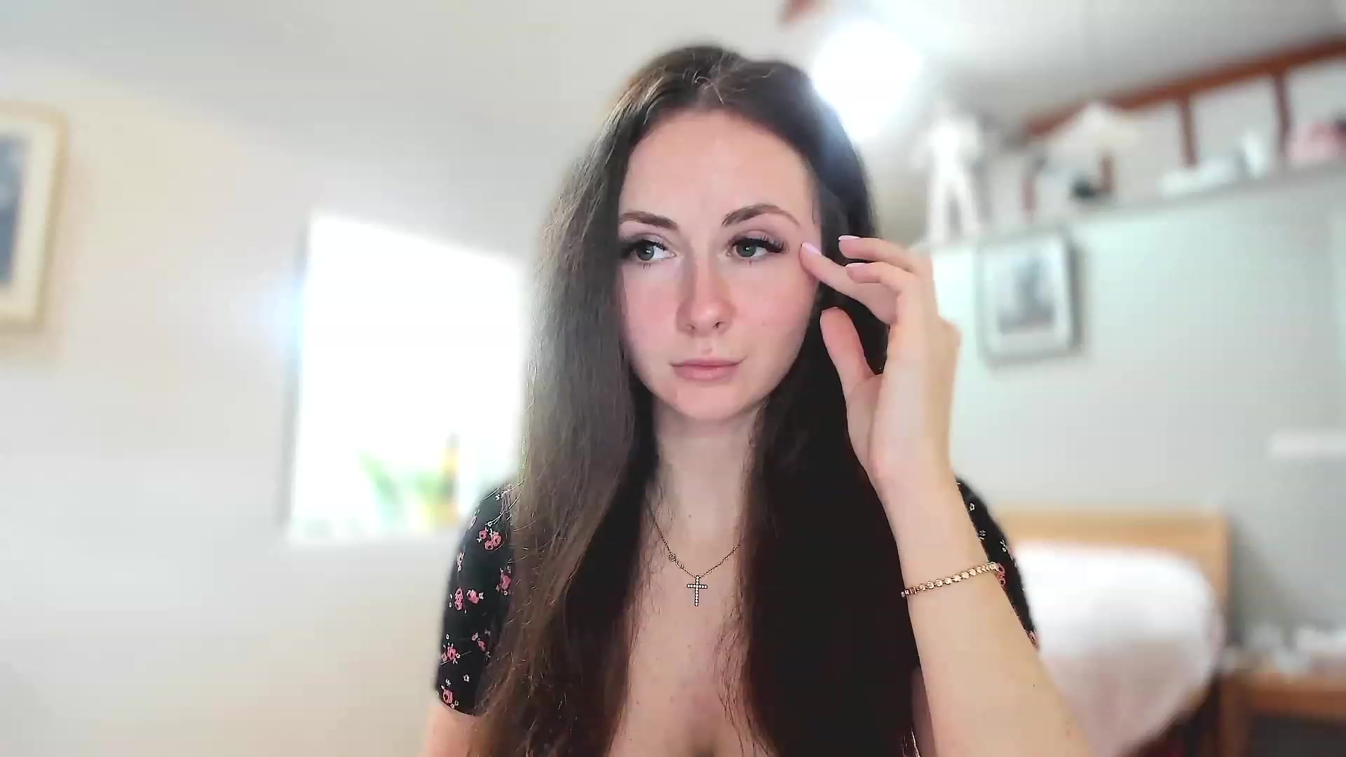 Gallery image thumbnail from Amber_Fry's myfreecams stream on, 04/01/2023, 13:46 image 16 of 20