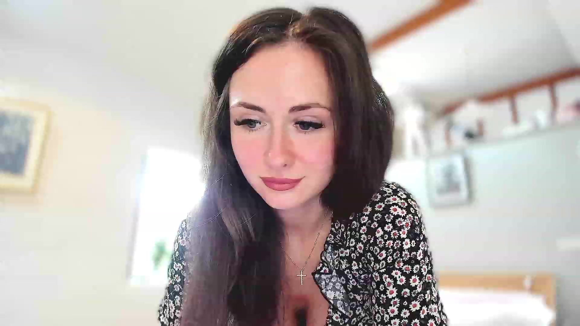 Gallery image thumbnail from Amber_Fry's myfreecams stream on, 04/02/2023, 12:29 image 17 of 20