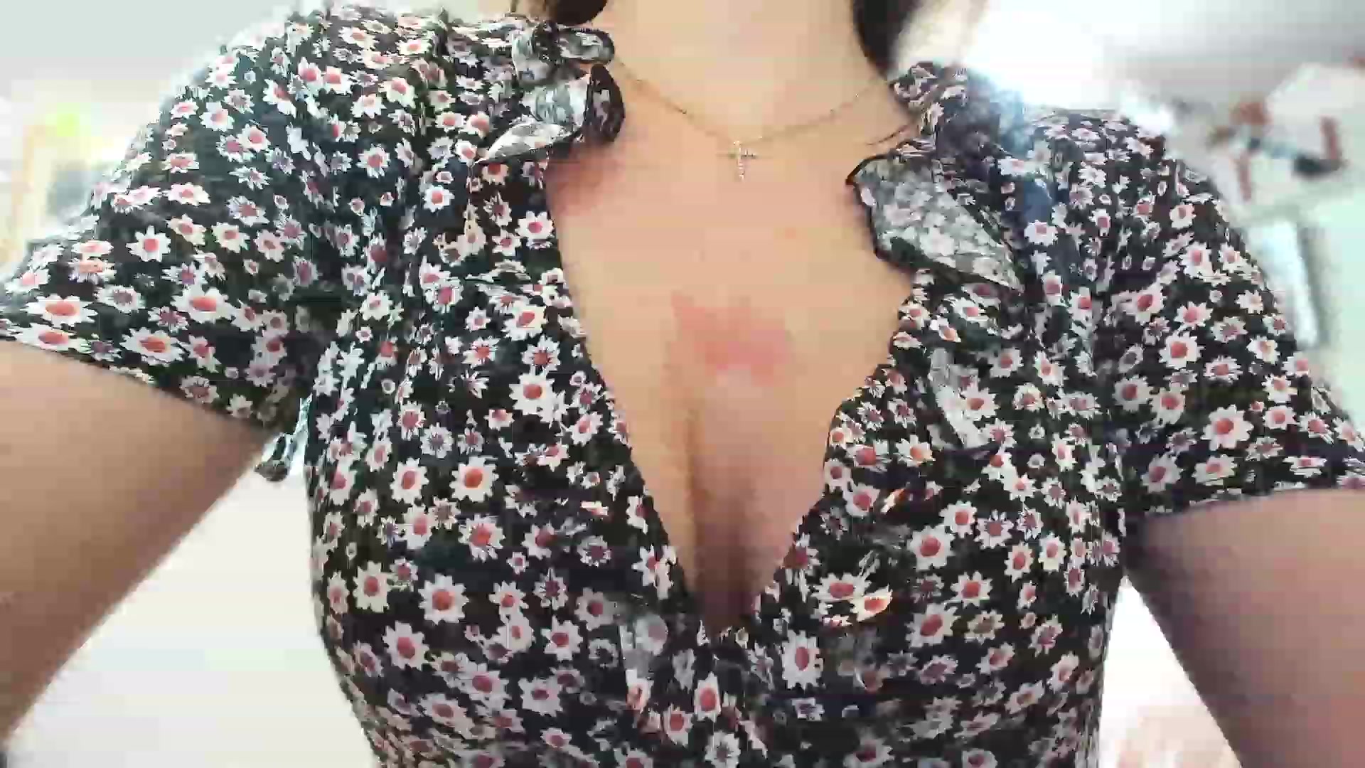 Gallery image thumbnail from Amber_Fry's myfreecams stream on, 04/02/2023, 12:29 image 9 of 20