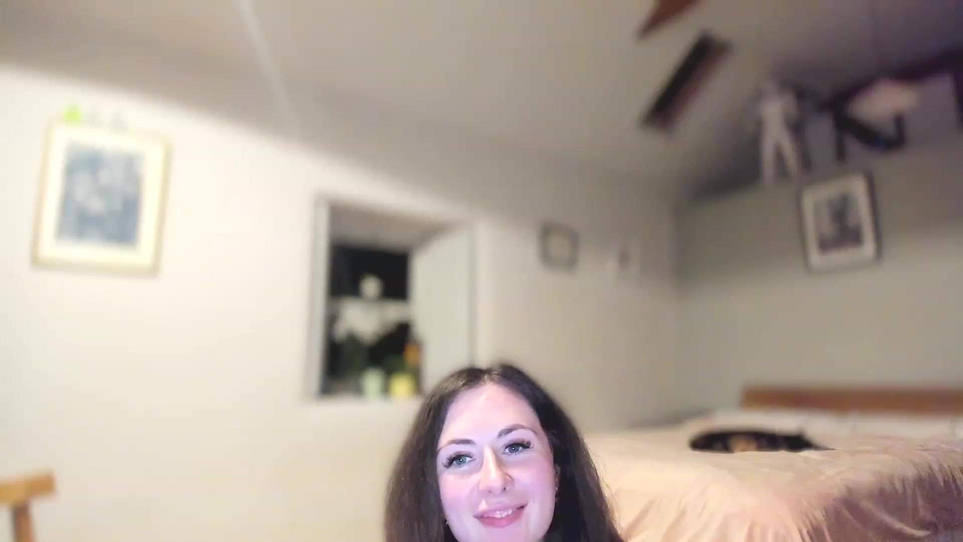 Gallery image thumbnail from Amber_Fry's myfreecams stream on, 04/05/2023, 22:50 image 9 of 20