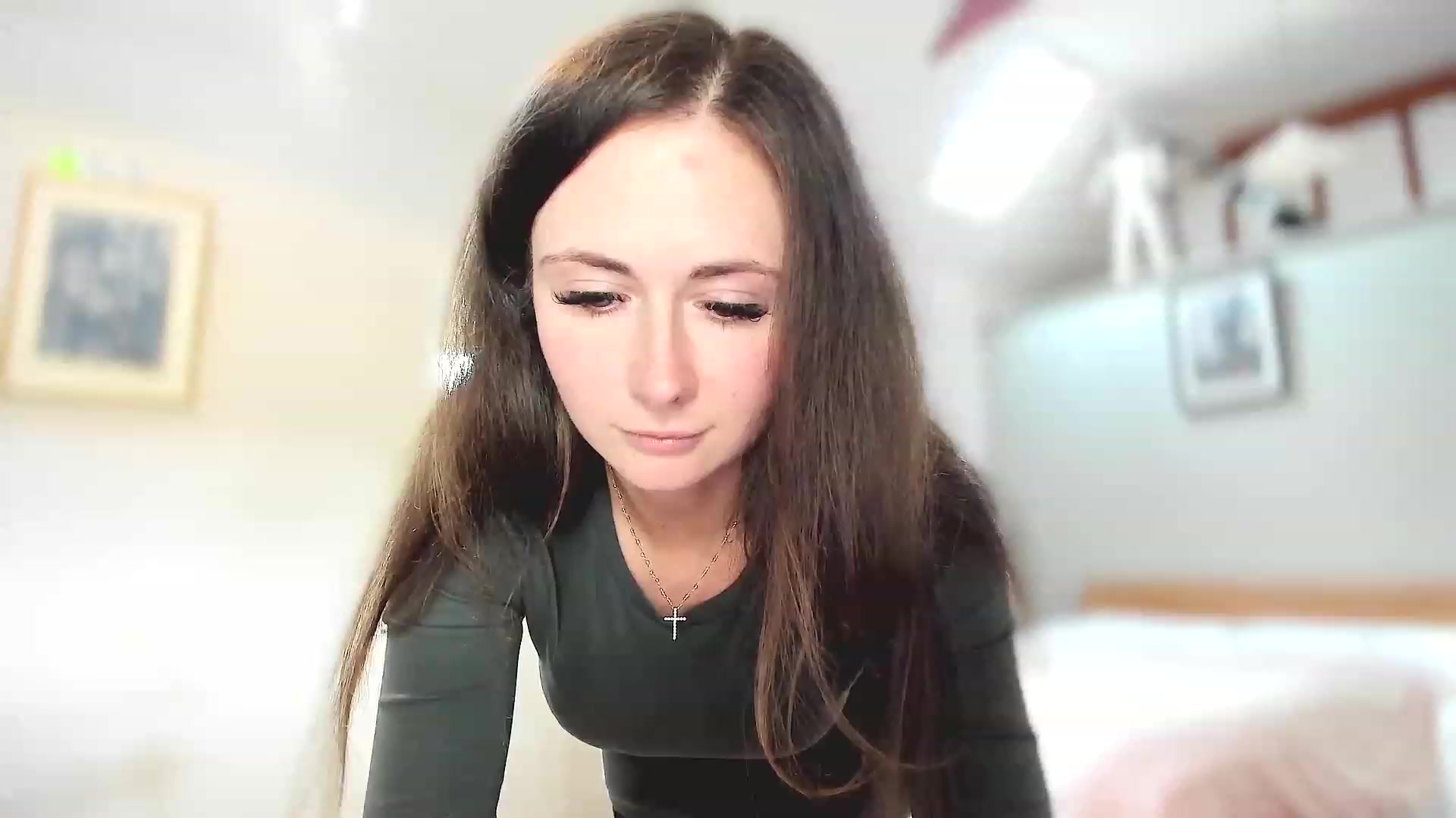 Gallery image thumbnail from Amber_Fry's myfreecams stream on, 04/08/2023, 15:33 image 5 of 20