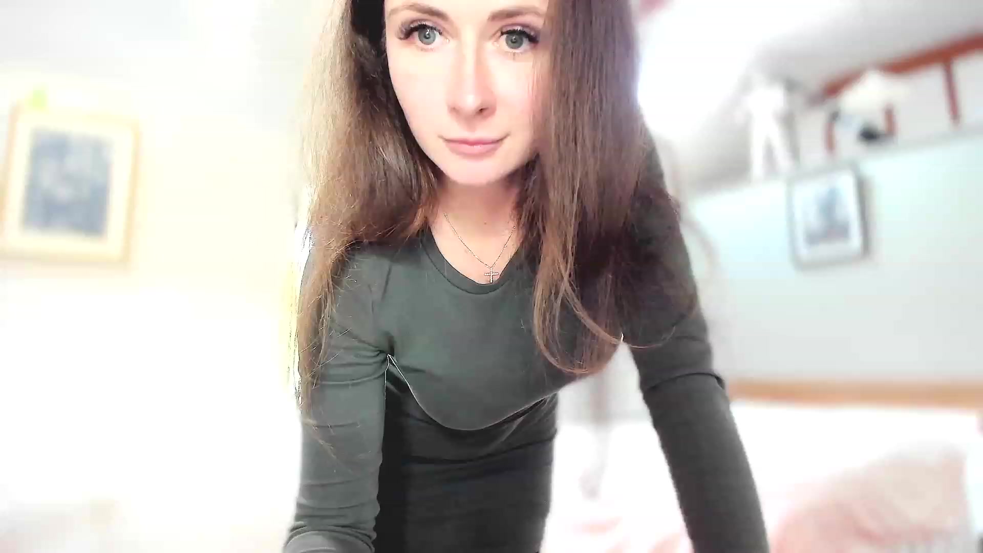 Gallery image thumbnail from Amber_Fry's myfreecams stream on, 04/08/2023, 15:33 image 14 of 20
