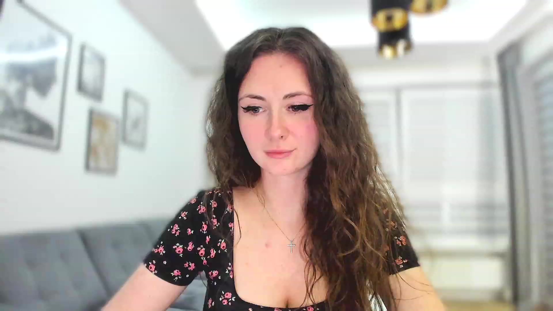 Gallery image thumbnail from Amber_Fry's myfreecams stream on, 04/20/2023, 21:13 image 19 of 20