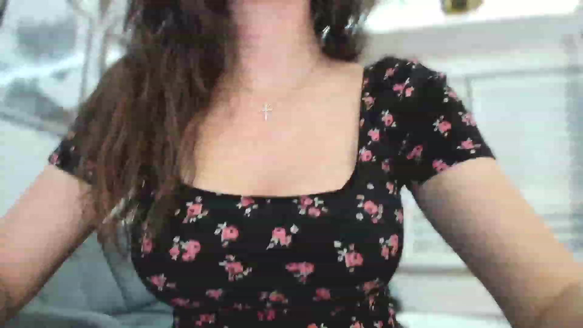 Gallery image thumbnail from Amber_Fry's myfreecams stream on, 04/20/2023, 21:13 image 11 of 20