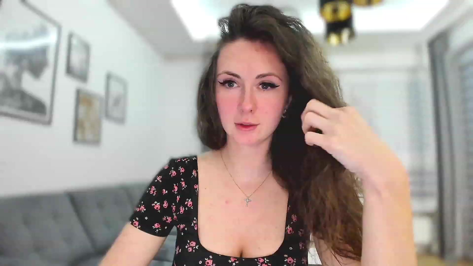Gallery image thumbnail from Amber_Fry's myfreecams stream on, 04/20/2023, 21:13 image 3 of 20
