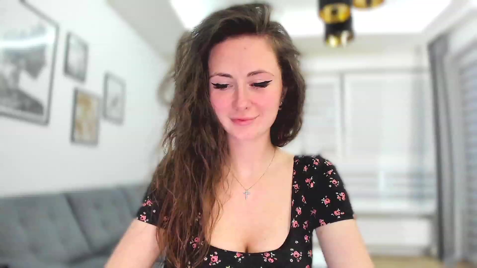 Gallery image thumbnail from Amber_Fry's myfreecams stream on, 04/20/2023, 21:13 image 10 of 20