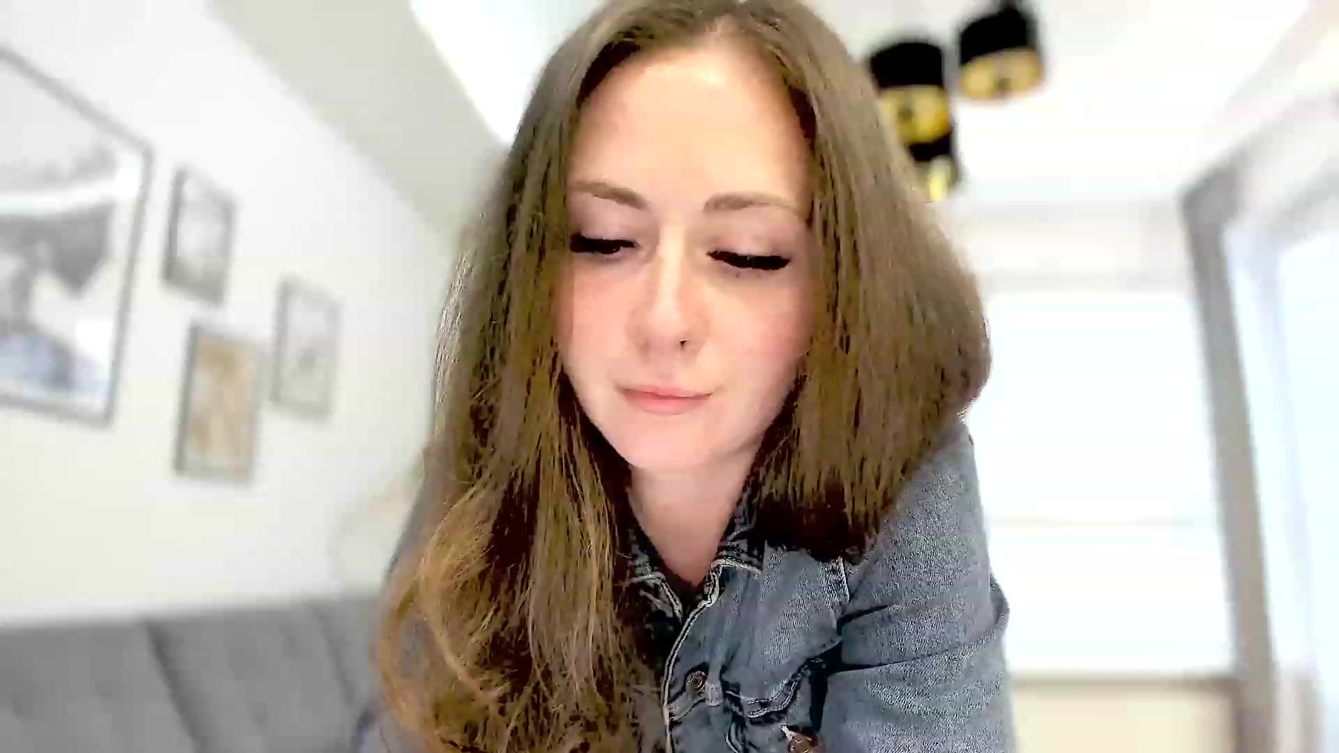 Gallery image thumbnail from Amber_Fry's myfreecams stream on, 04/22/2023, 17:55 image 8 of 20