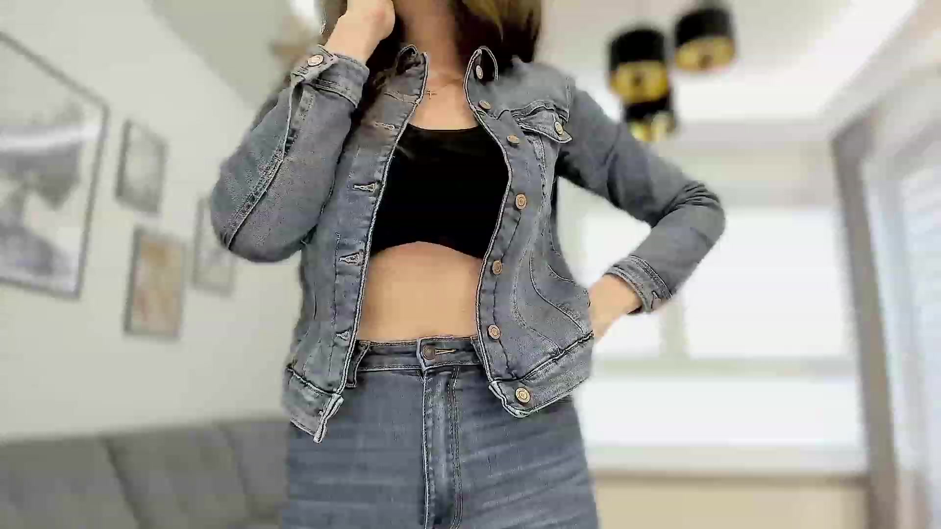 Gallery image thumbnail from Amber_Fry's myfreecams stream on, 04/22/2023, 17:55 image 11 of 20