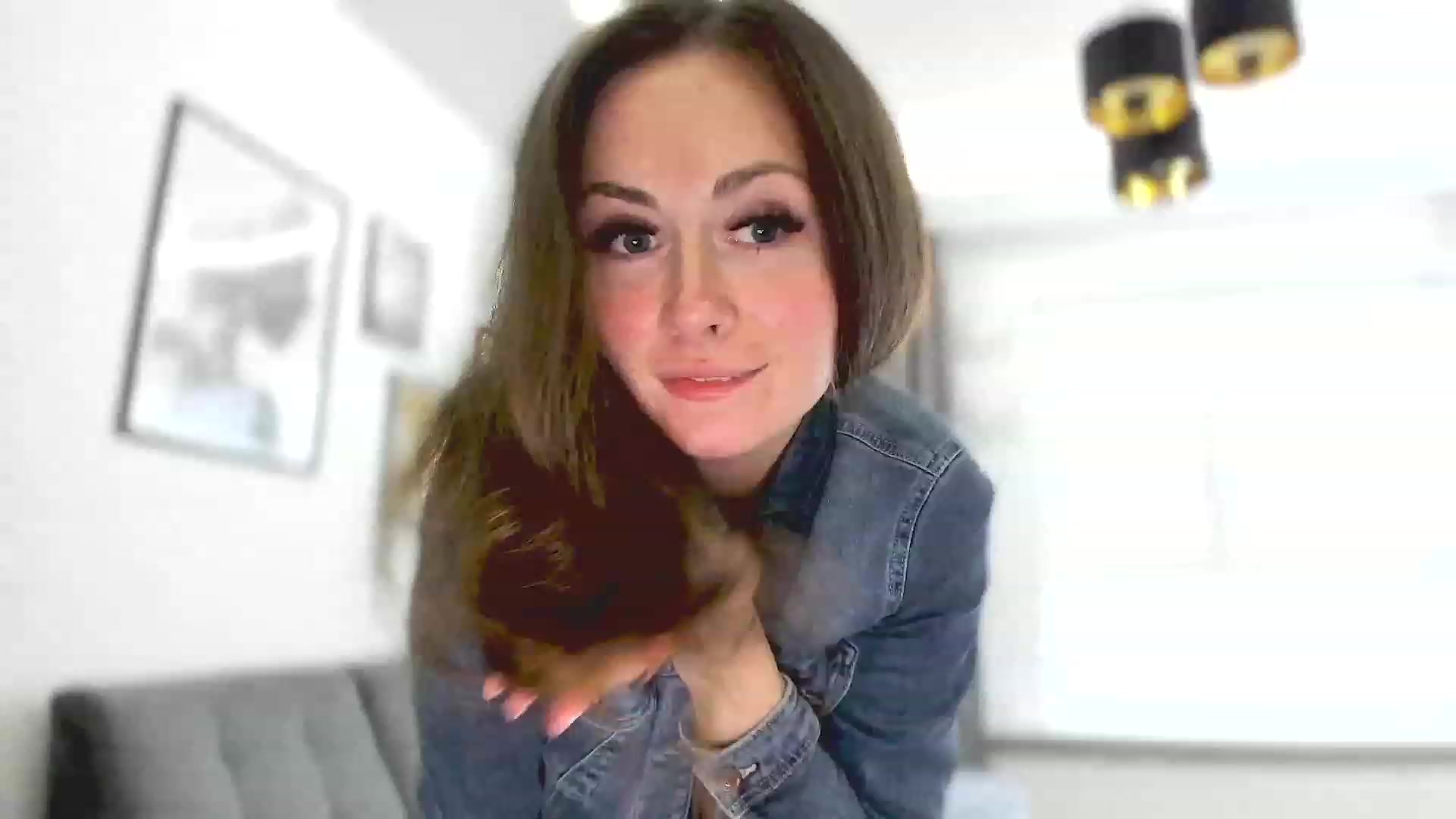 Gallery image thumbnail from Amber_Fry's myfreecams stream on, 04/22/2023, 17:55 image 2 of 20