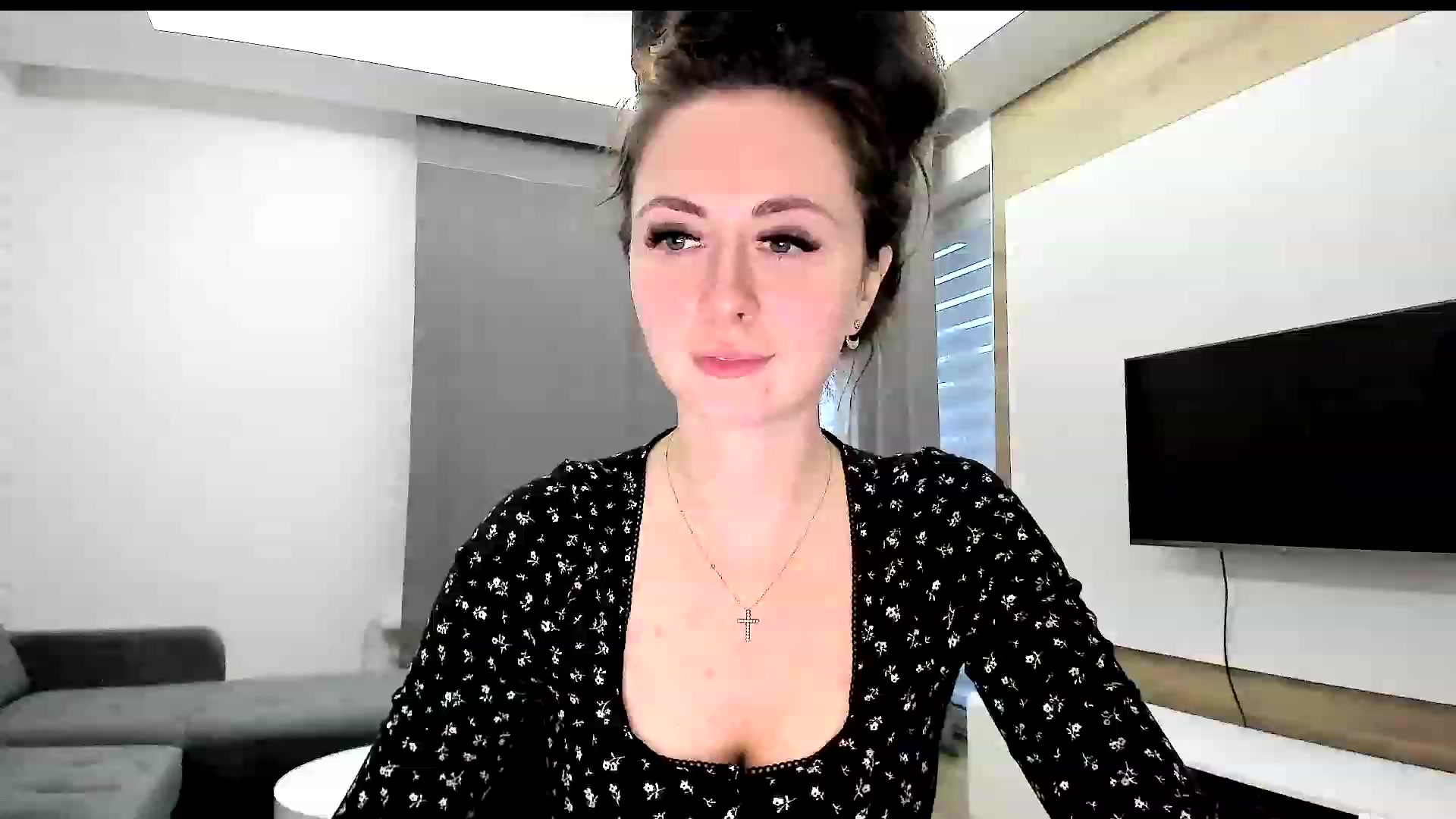 Gallery image thumbnail from Amber_Fry's myfreecams stream on, 05/02/2023, 18:10 image 13 of 20