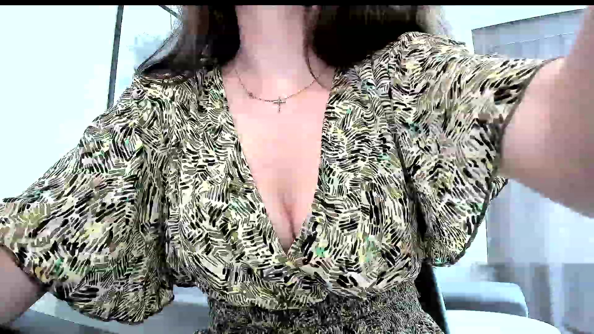 Gallery image thumbnail from Amber_Fry's myfreecams stream on, 05/04/2023, 14:06 image 19 of 20