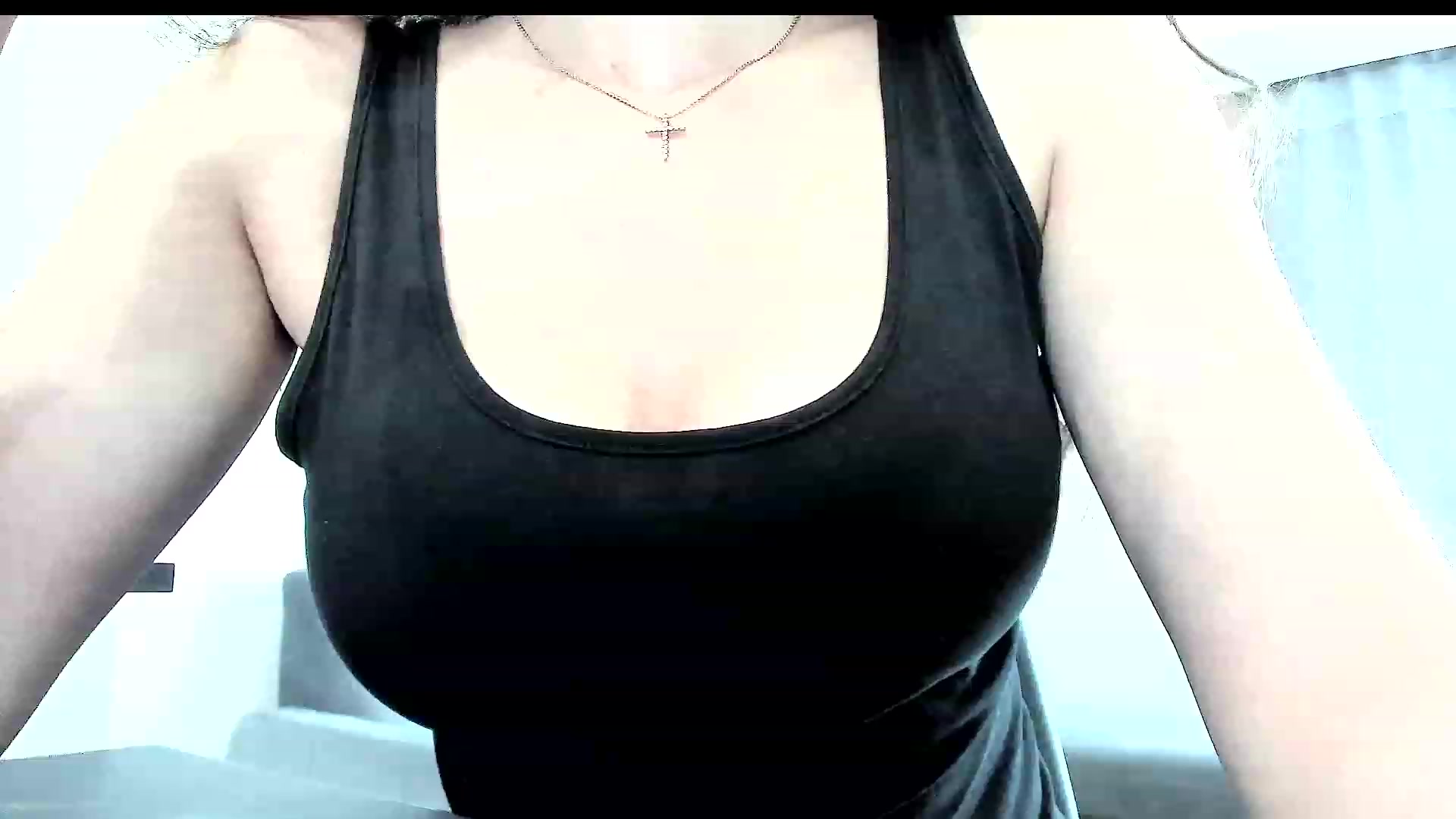 Gallery image thumbnail from Amber_Fry's myfreecams stream on, 05/12/2023, 15:36 image 19 of 20