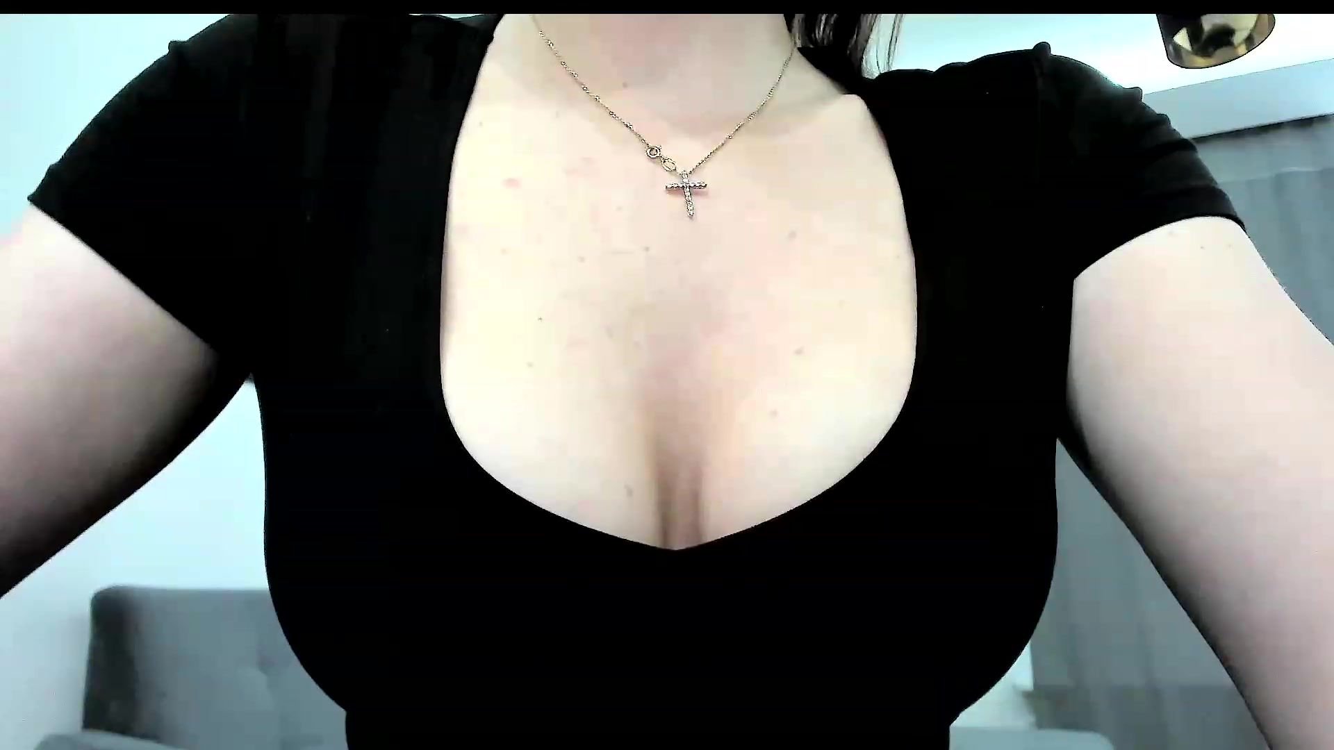 Gallery image thumbnail from Amber_Fry's myfreecams stream on, 05/18/2023, 17:25 image 20 of 20