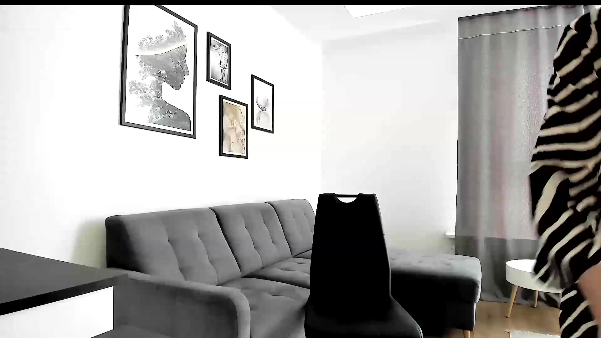 Gallery image thumbnail from Amber_Fry's myfreecams stream on, 05/28/2023, 14:40 image 2 of 20