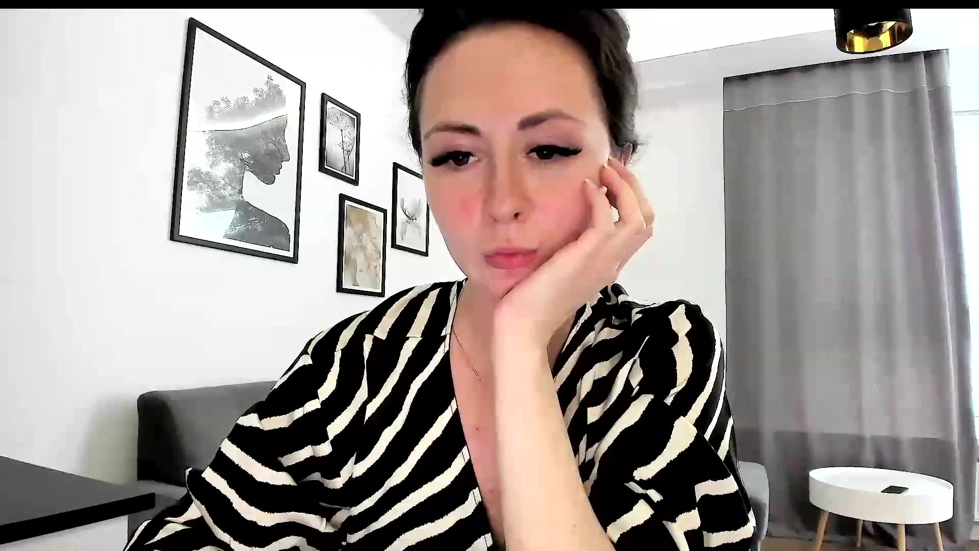 Gallery image thumbnail from Amber_Fry's myfreecams stream on, 05/28/2023, 17:19 image 19 of 20